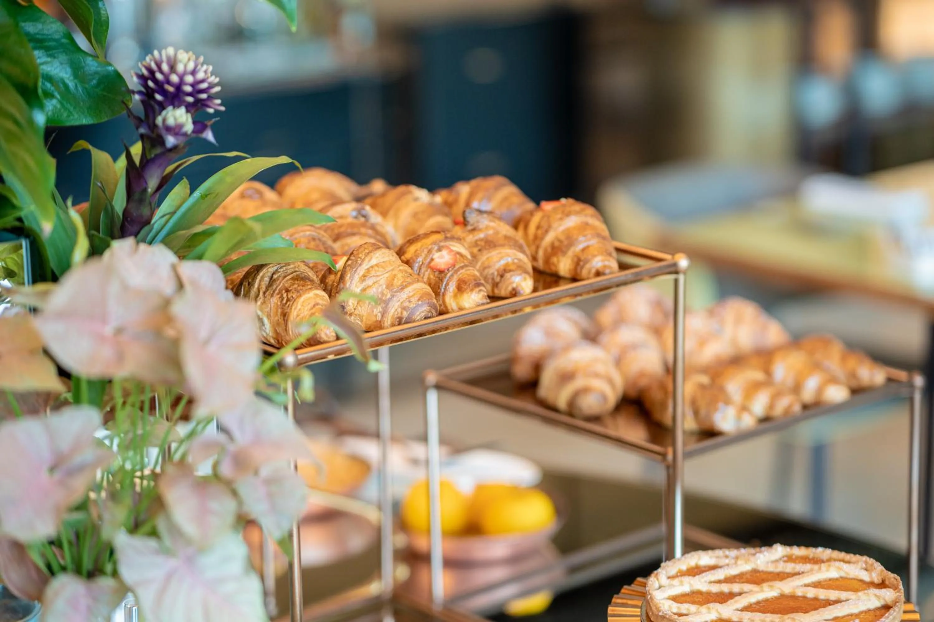 Breakfast in Villa Neri Resort & Spa