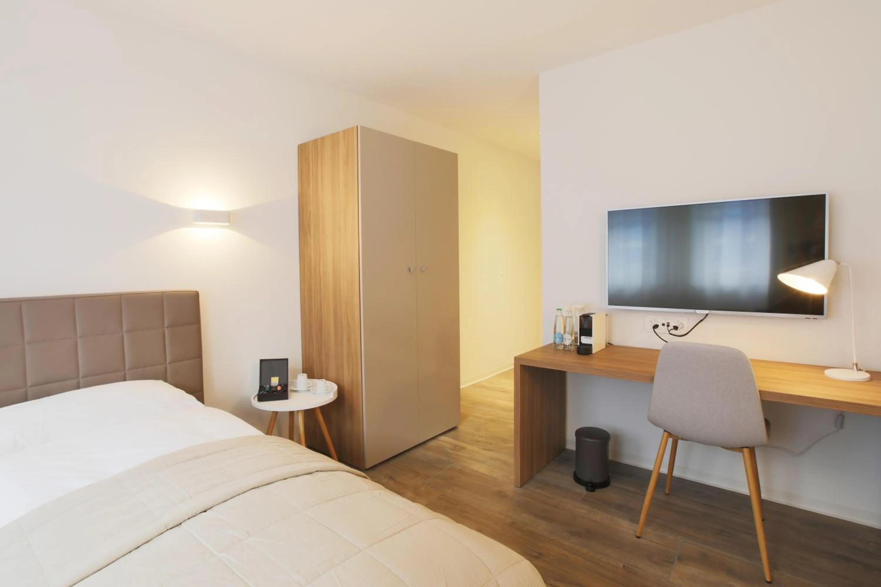 Photo of the whole room, Bed in Hotel Work Life Residence am Bahnhof
