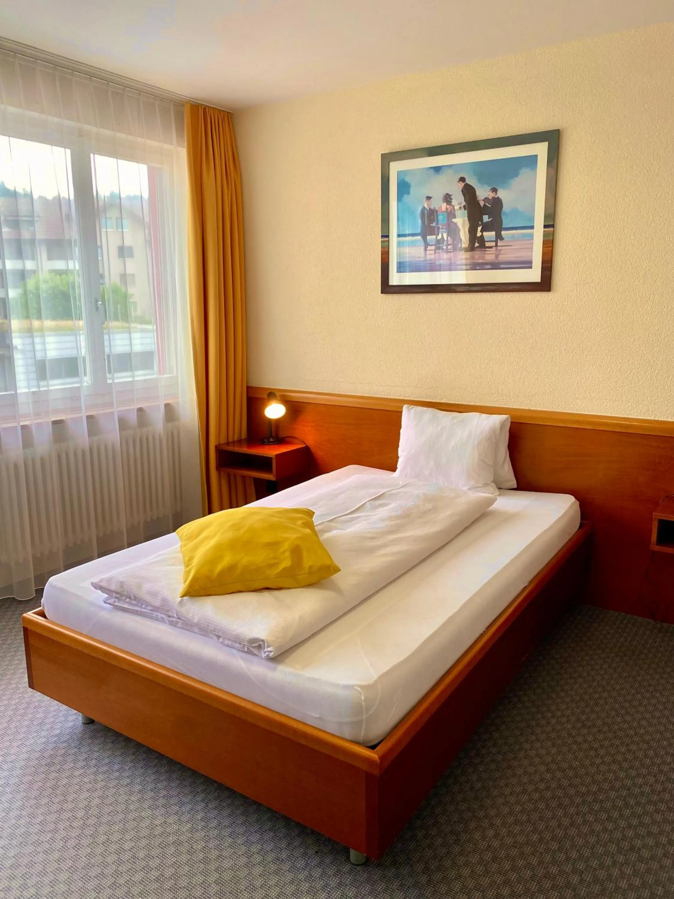 Photo of the whole room, Bed in Gasthof zum Roten Löwen