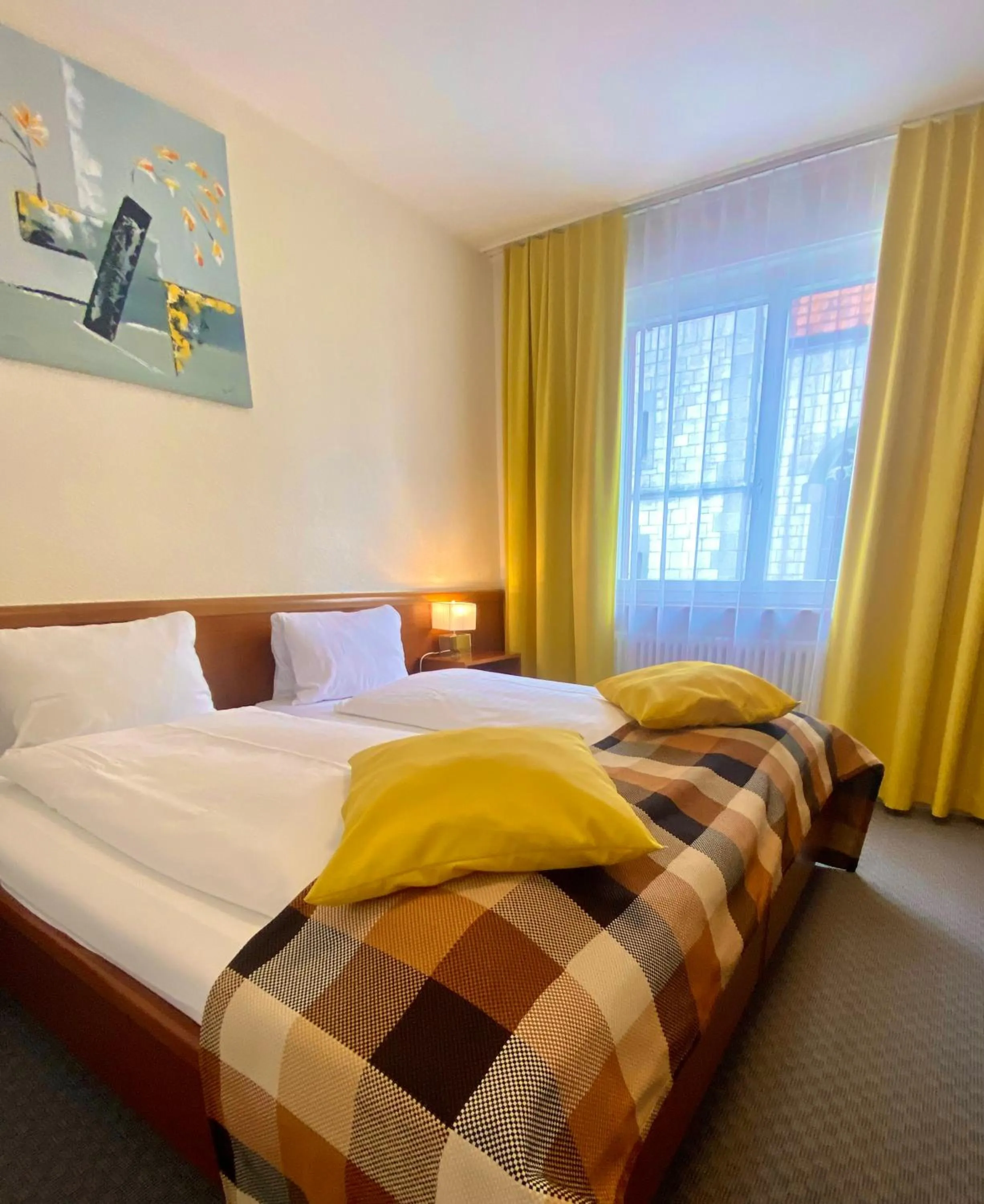 Bedroom, Bed in Gasthof zum Roten Löwen