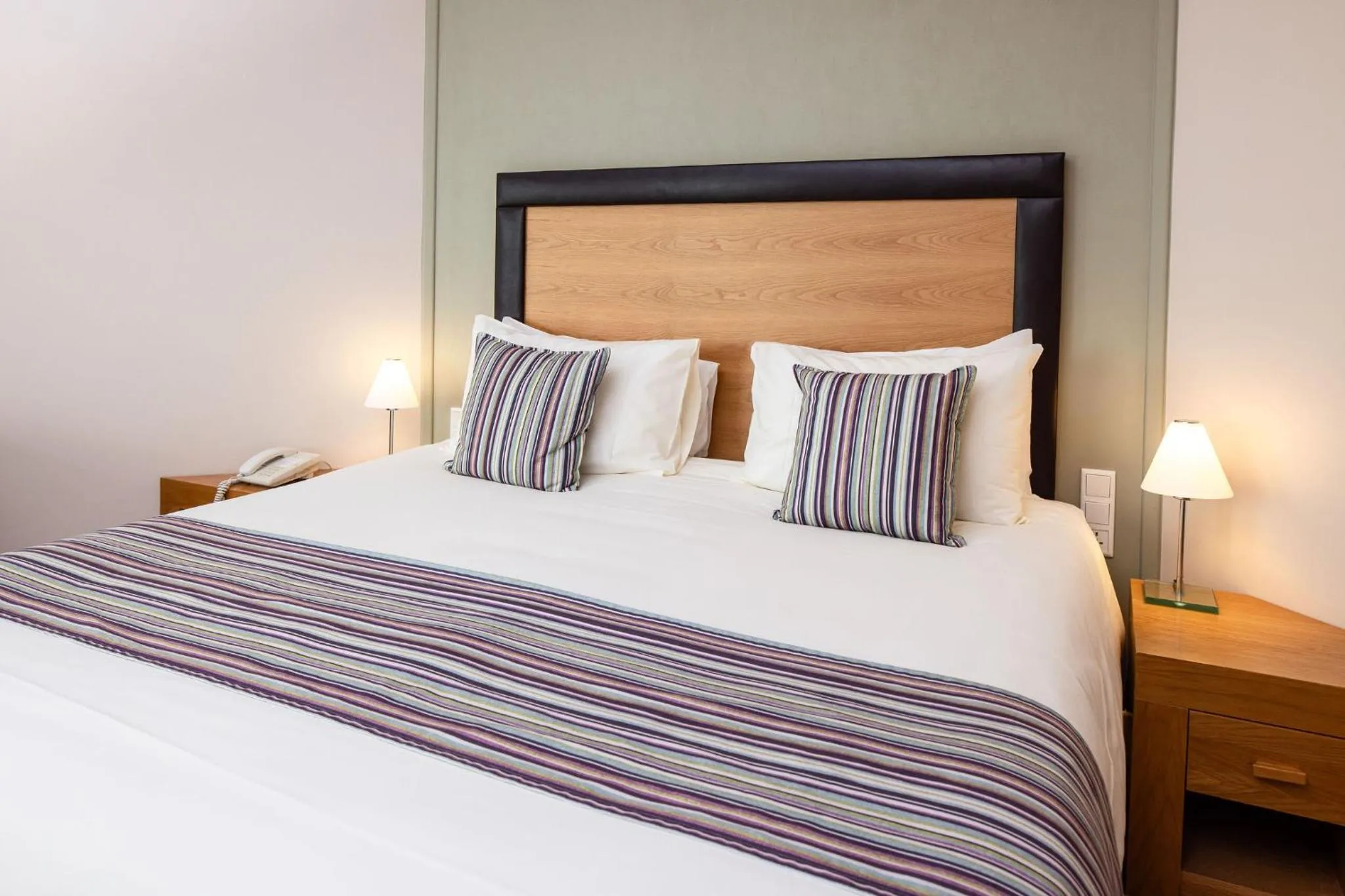 Bed in Hotel de France