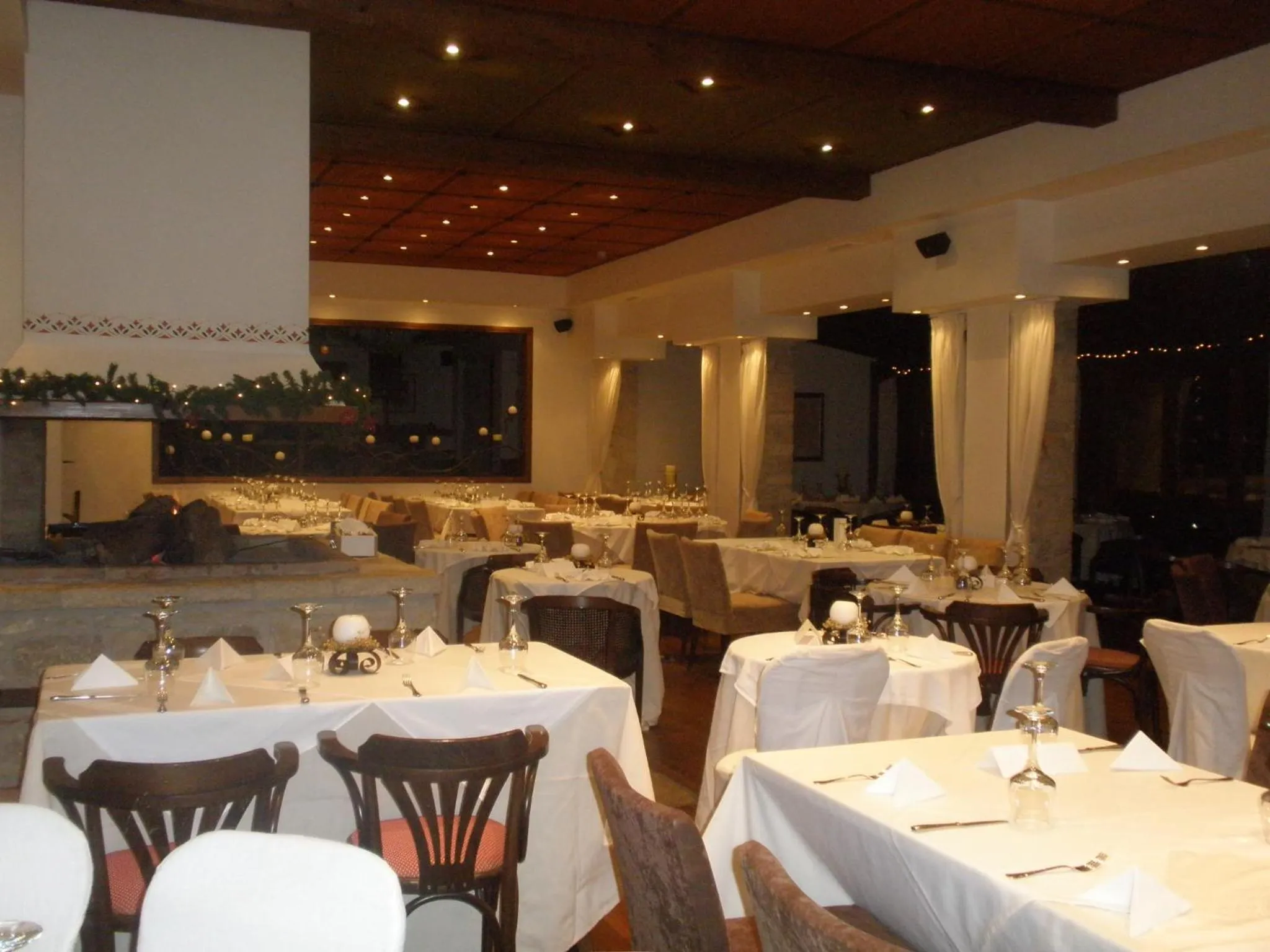 Decorative detail in Country Club Hotel & Suites