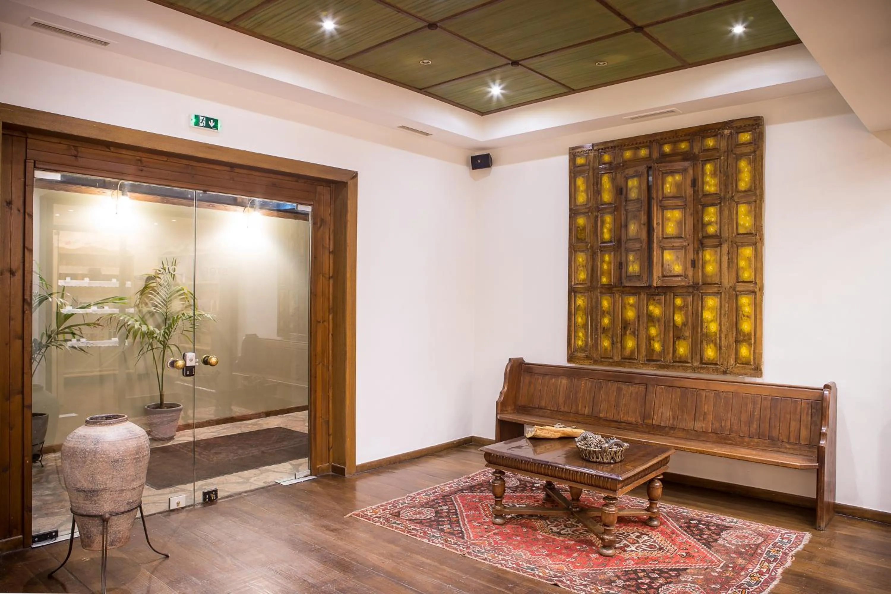 Lobby or reception in Country Club Hotel & Suites