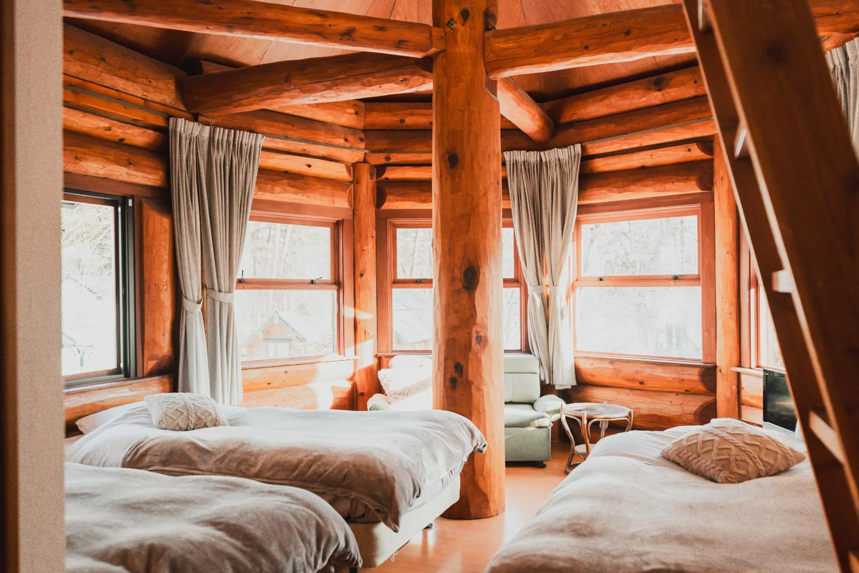 Photo of the whole room, Bed in Hakuba Pension & Log Hotel Meteor