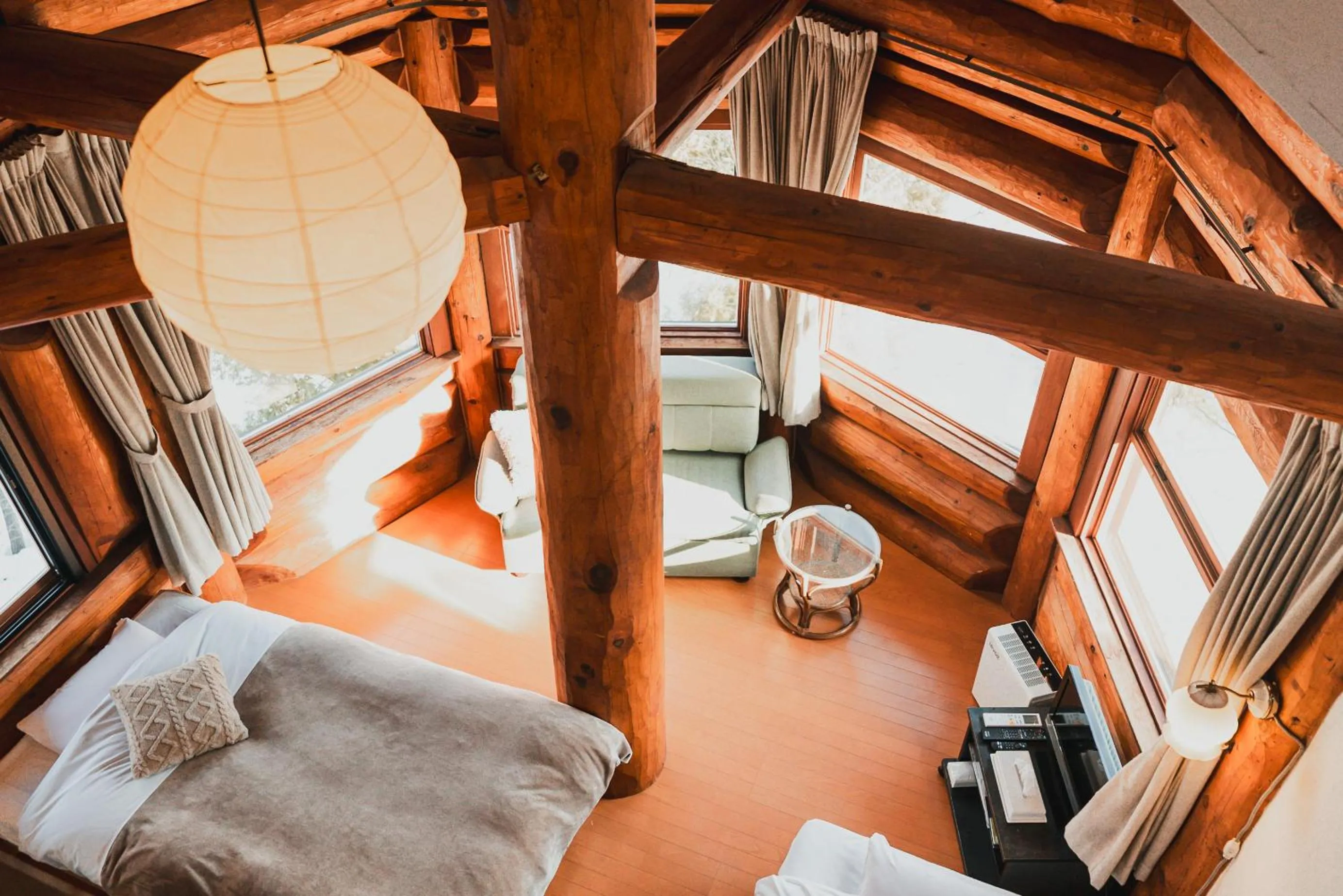 Photo of the whole room, Bed in Hakuba Pension & Log Hotel Meteor