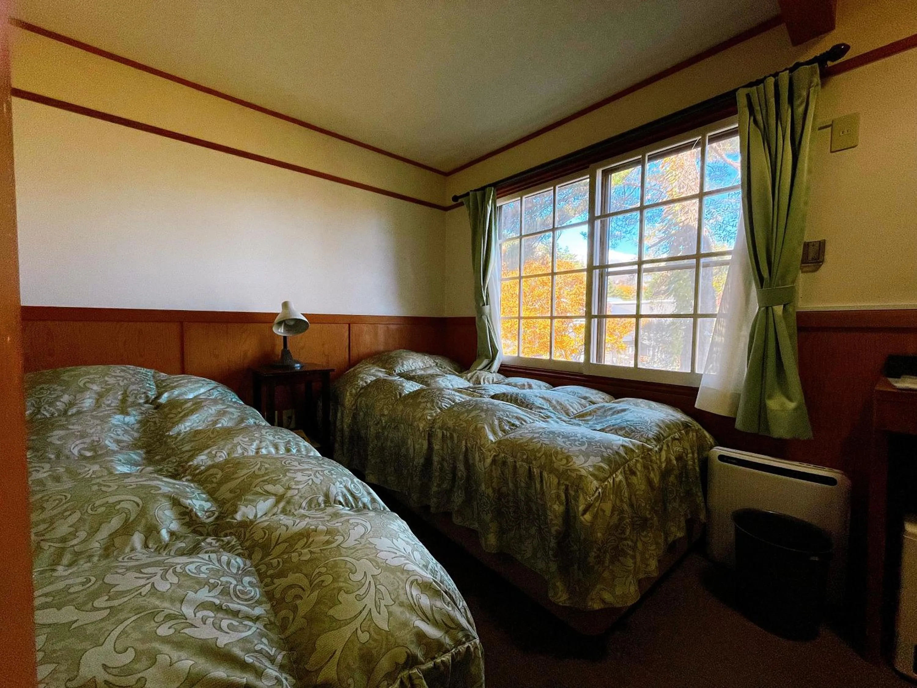 Photo of the whole room, Bed in Hakuba Pension & Log Hotel Meteor