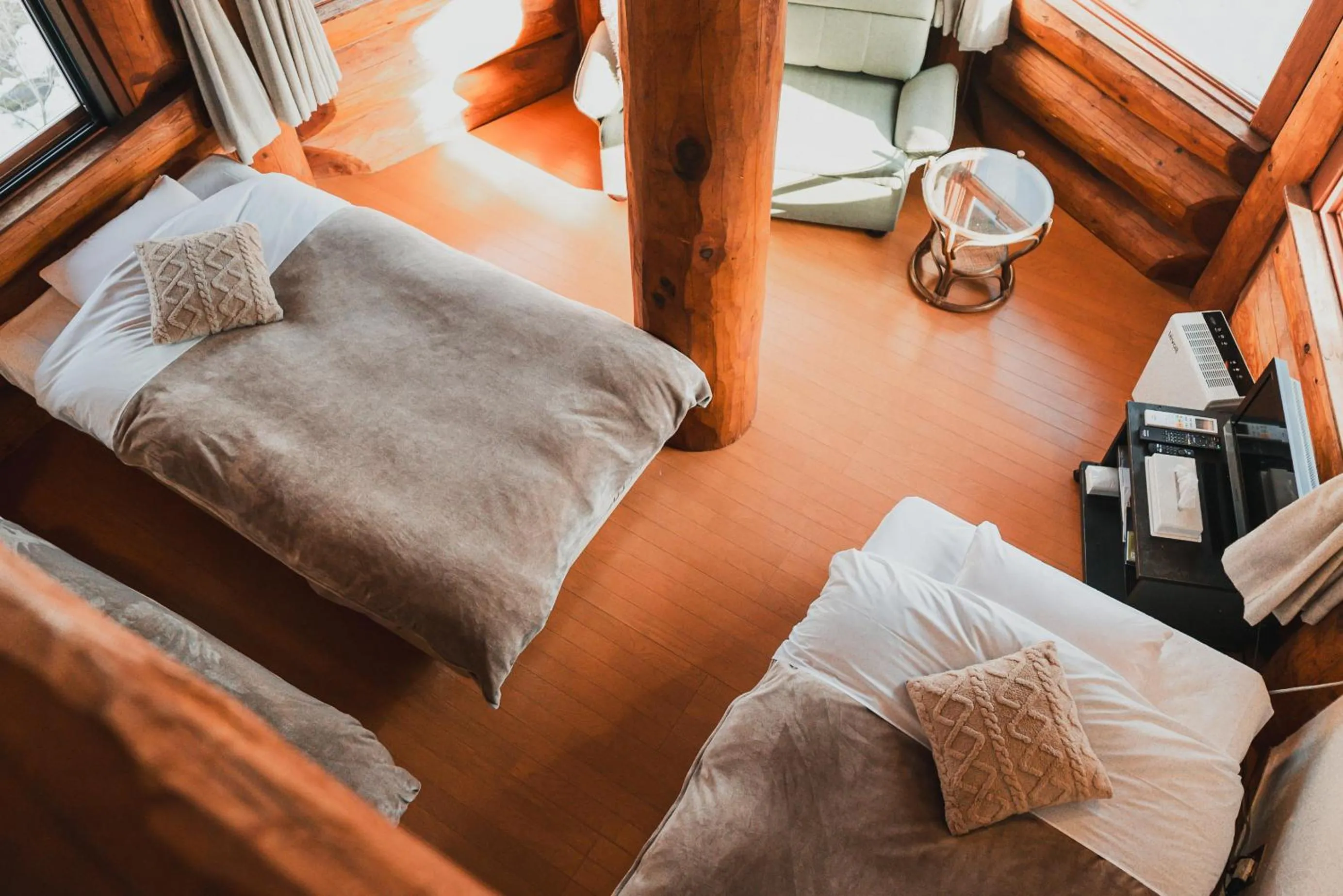 Photo of the whole room, Bed in Hakuba Pension & Log Hotel Meteor