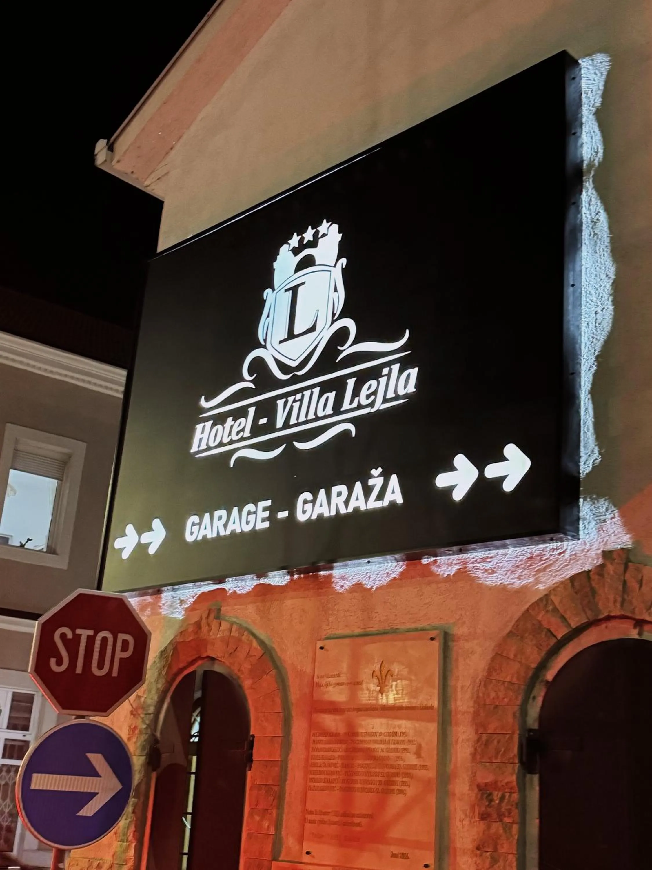 Property building in Hotel - Villa Lejla