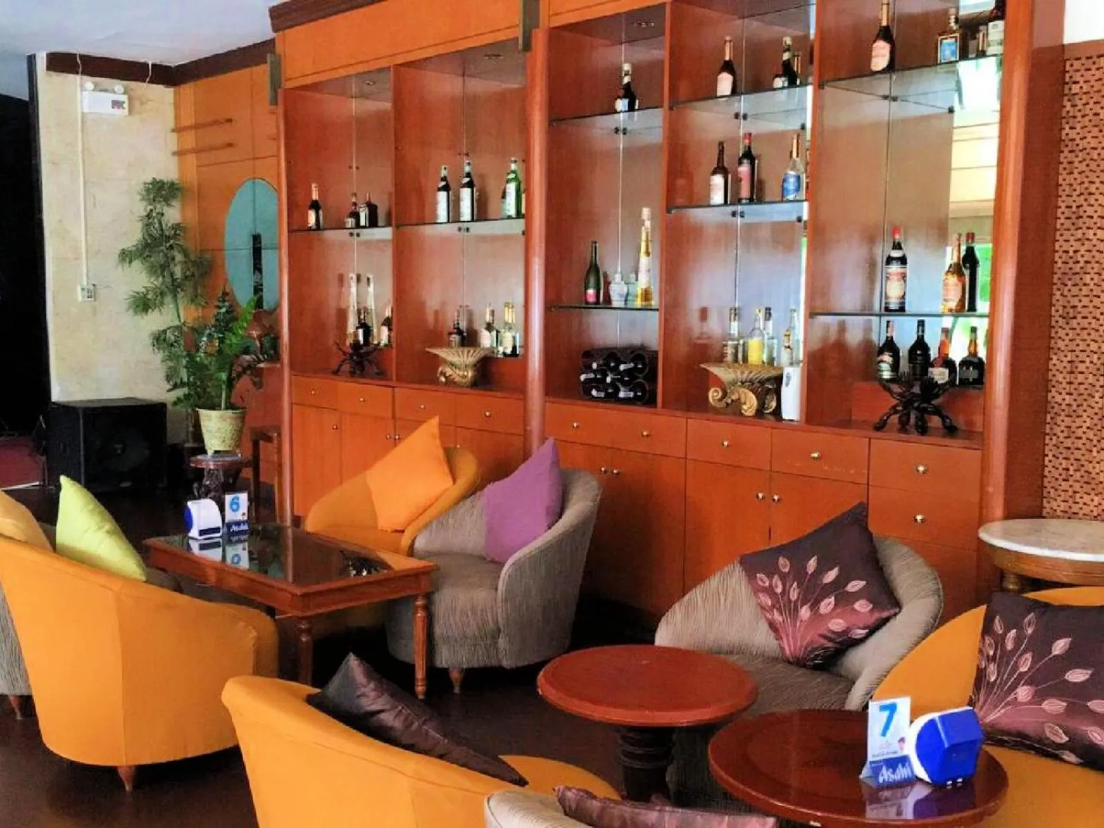 Lounge or bar in Summit Pavilion Hotel
