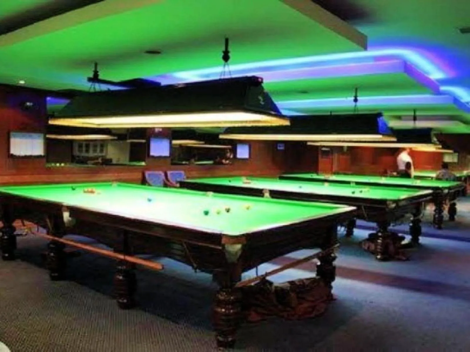 Entertainment in Summit Pavilion Hotel