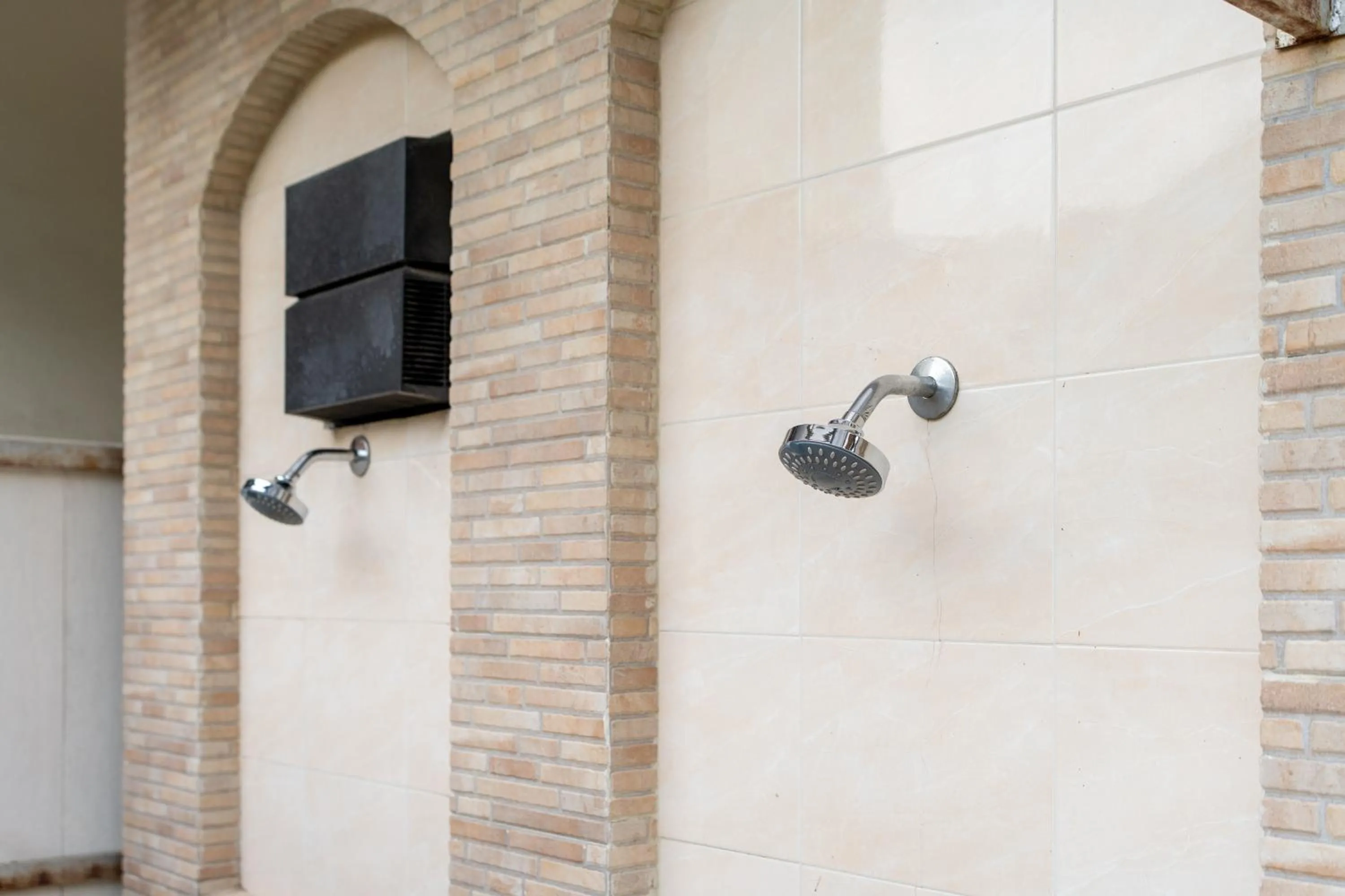 Swimming pool in Summit Pavilion Hotel