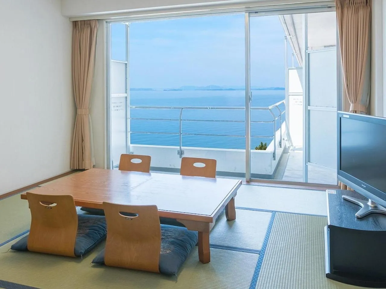 Photo of the whole room in Diamond Setouchi Marine Hotel