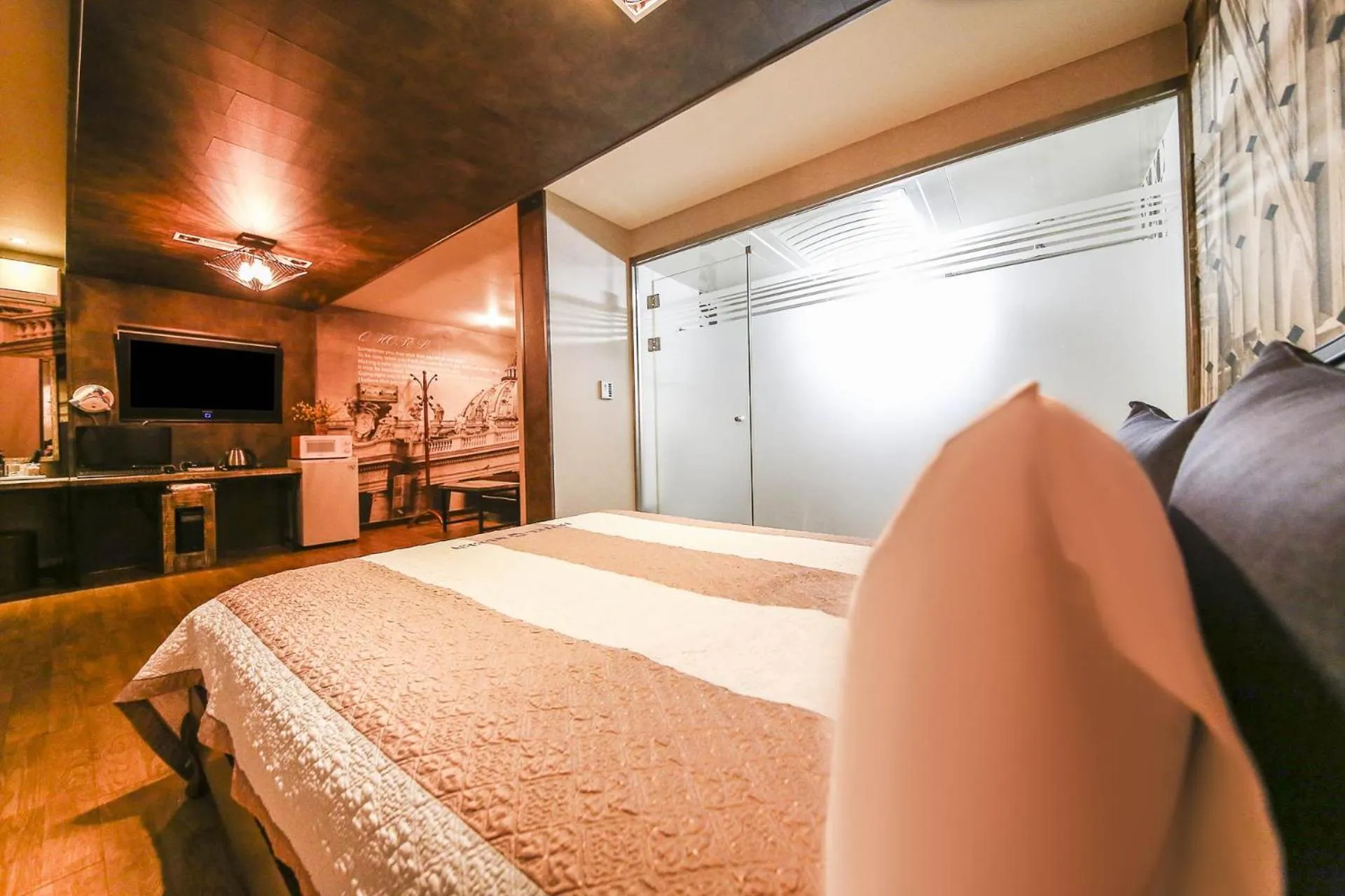 Bed in Q Hotel Yongin