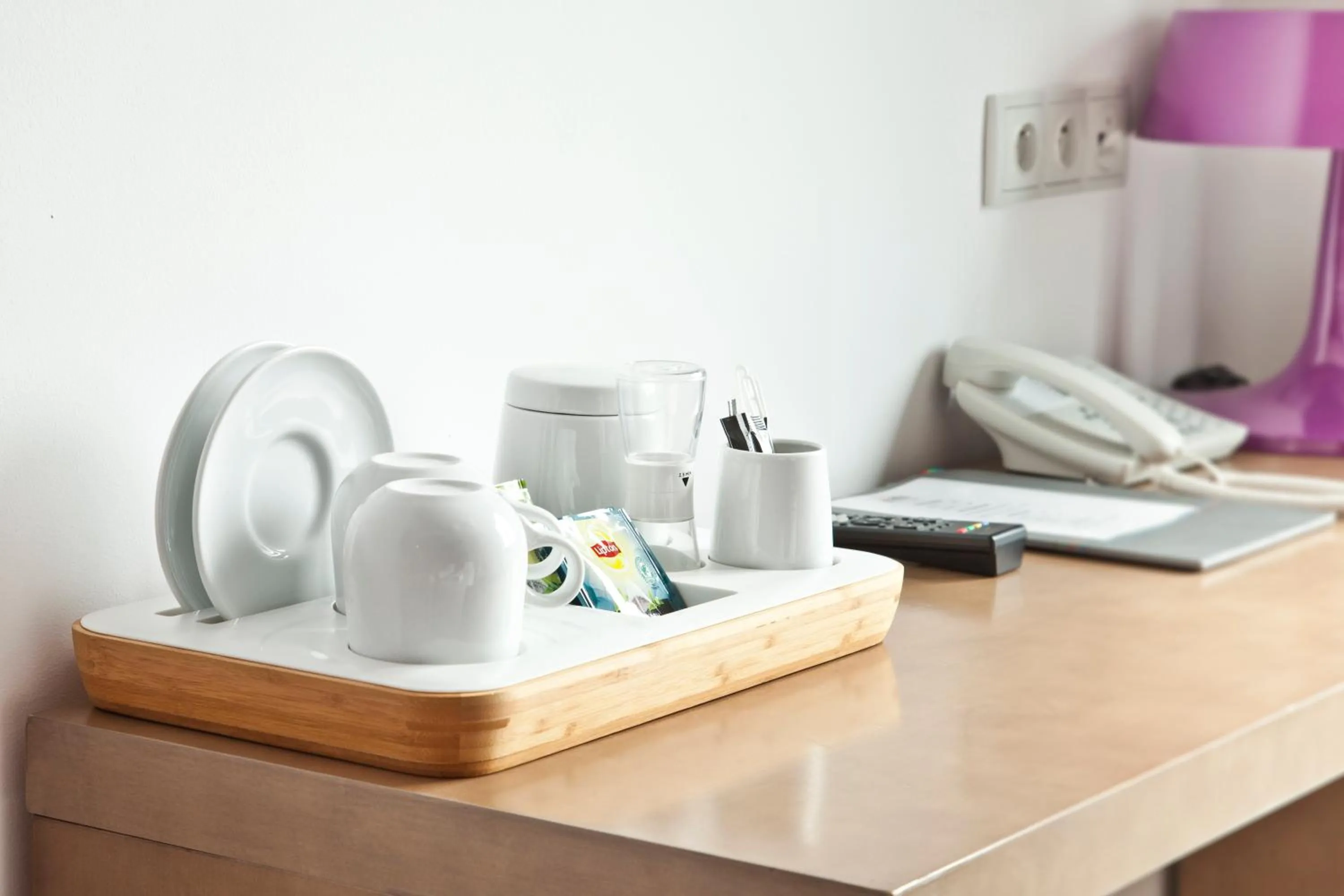 Coffee/tea facilities in Artis Loft Hotel