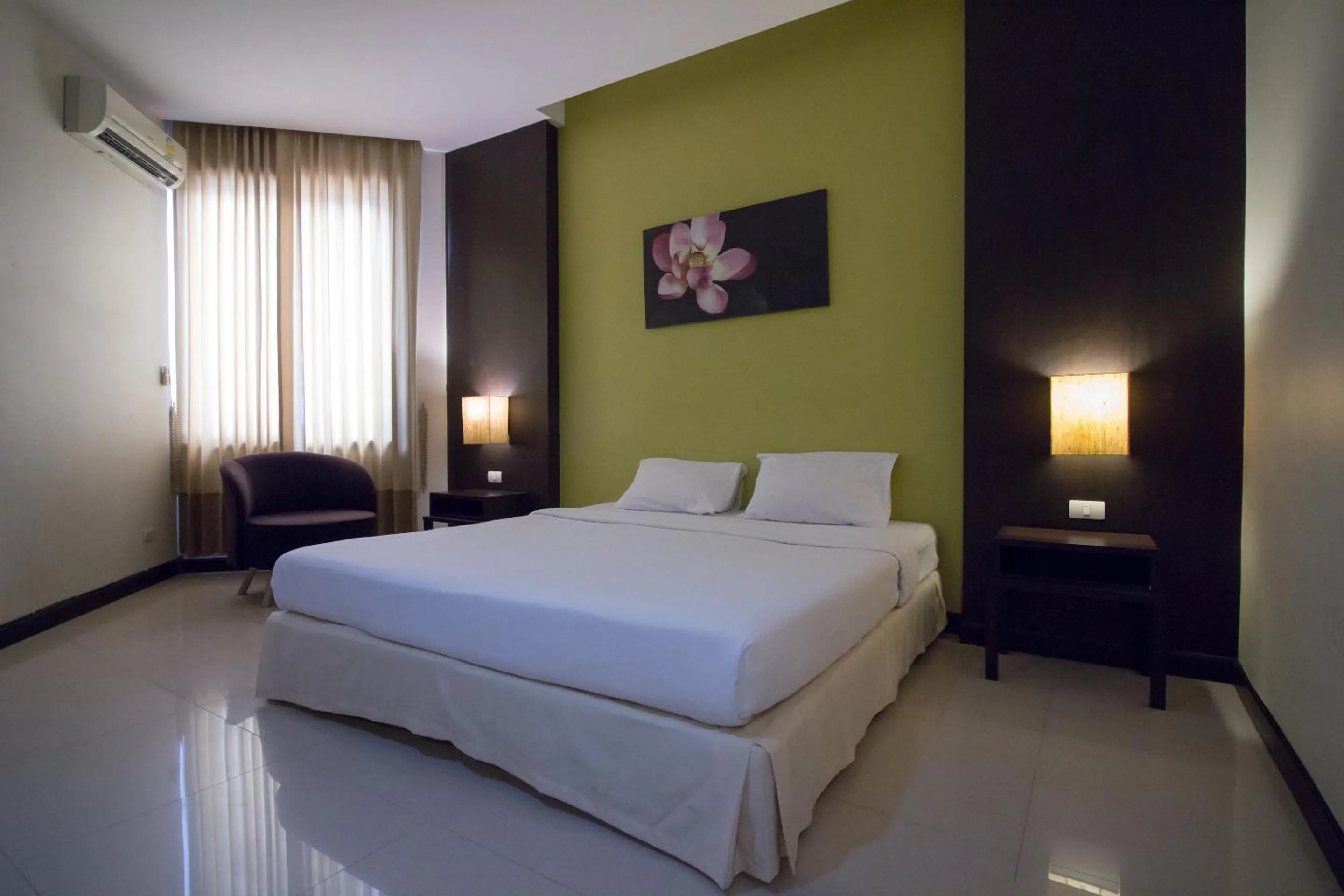 Bedroom, Bed in Jumbo House