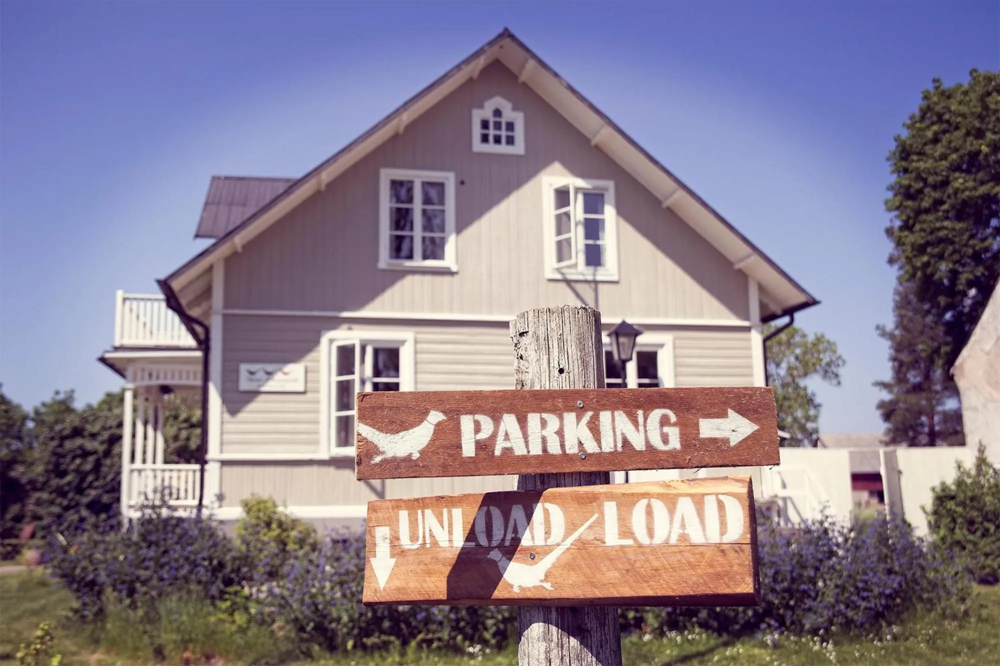 Property building in Three Pheasants Boutique Bed and Breakfast