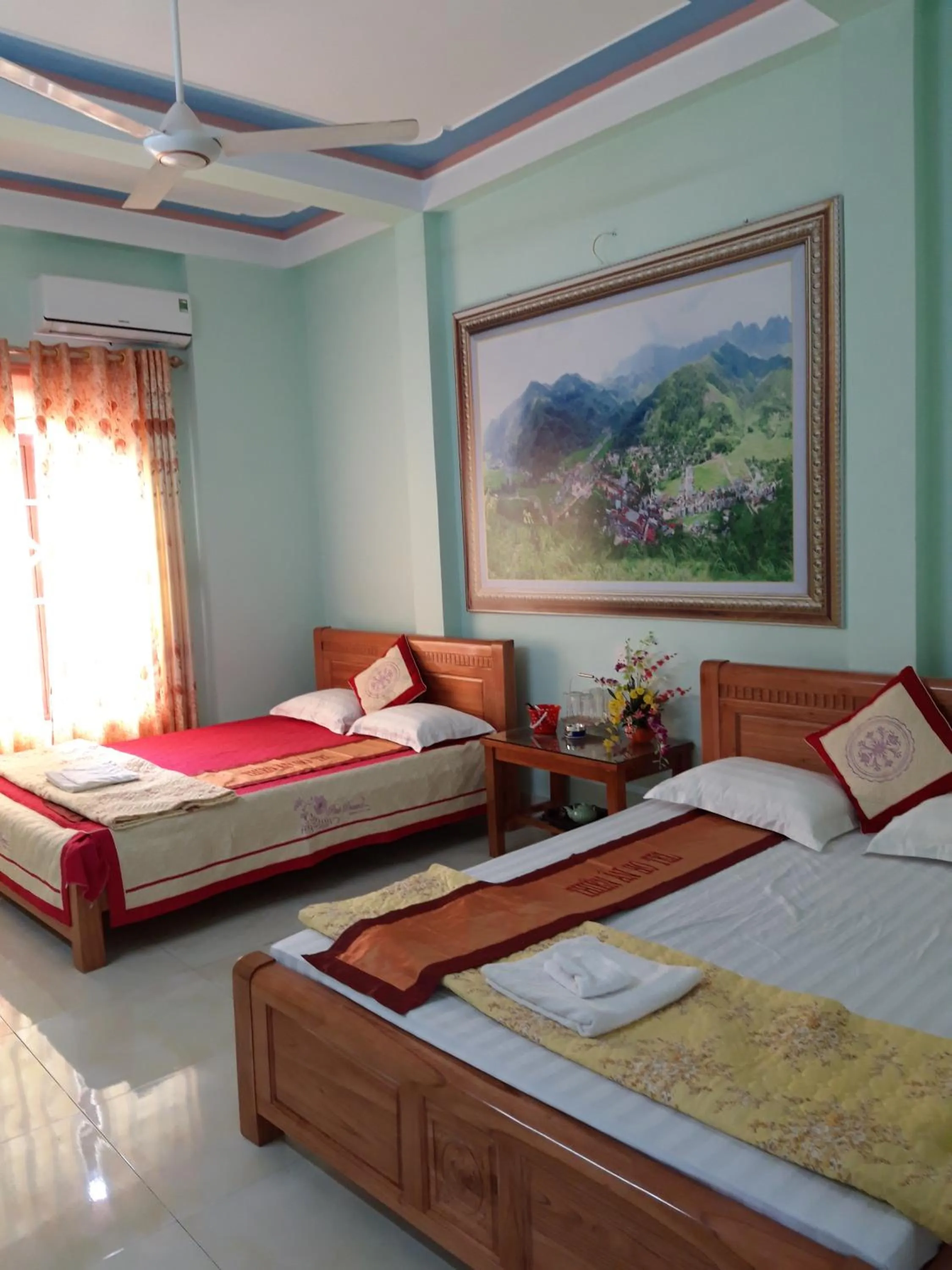 Bed in Yen Minh Hotel Thien An