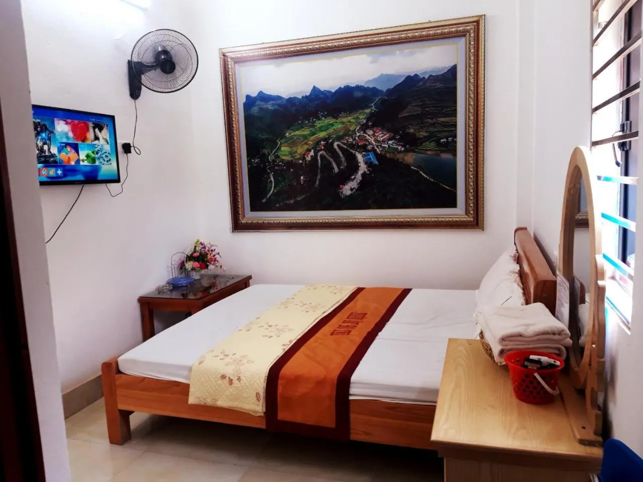 Bed in Yen Minh Hotel Thien An
