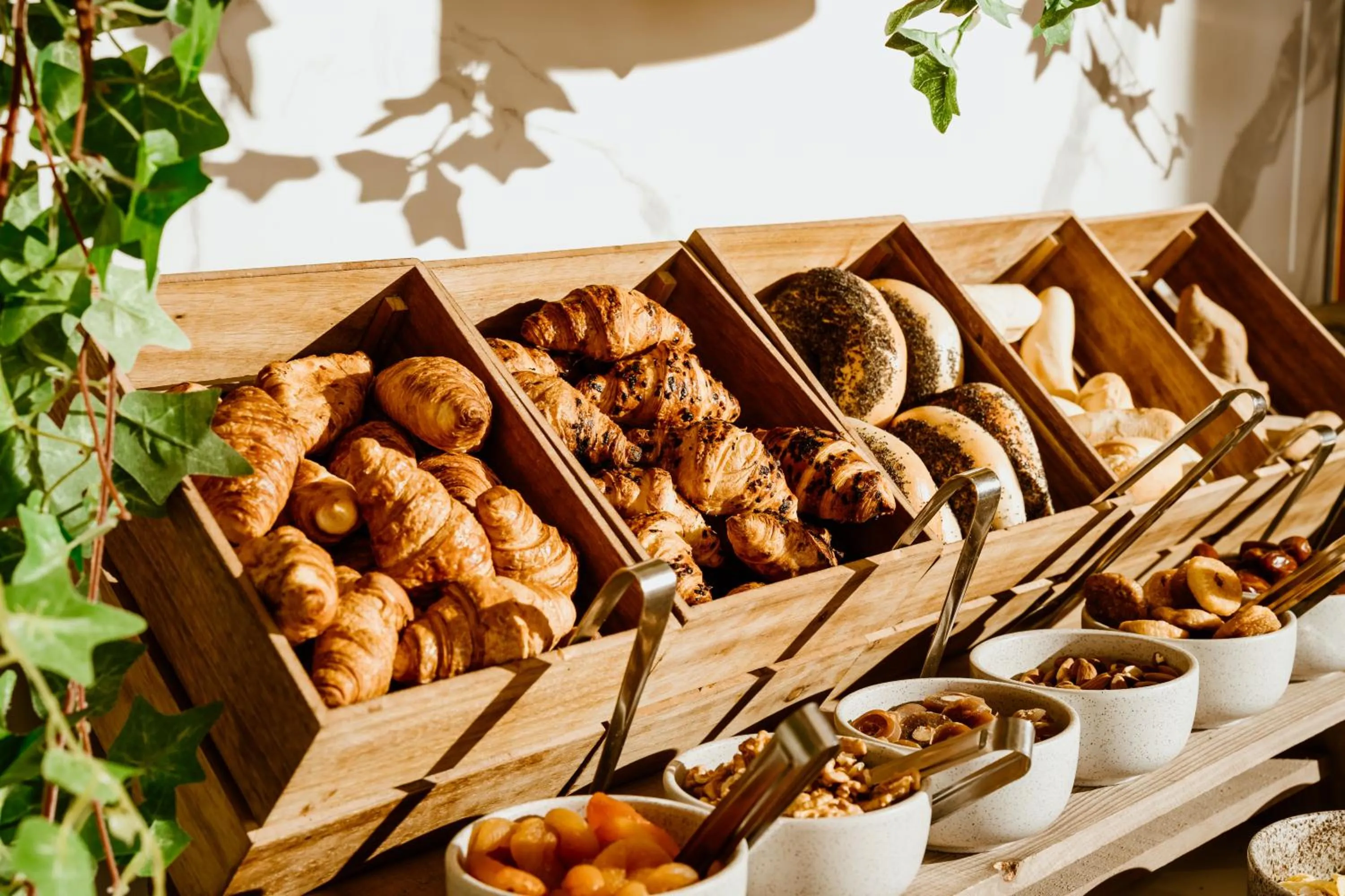 Restaurant/places to eat in Hotel Napa Suites (Adults Only)