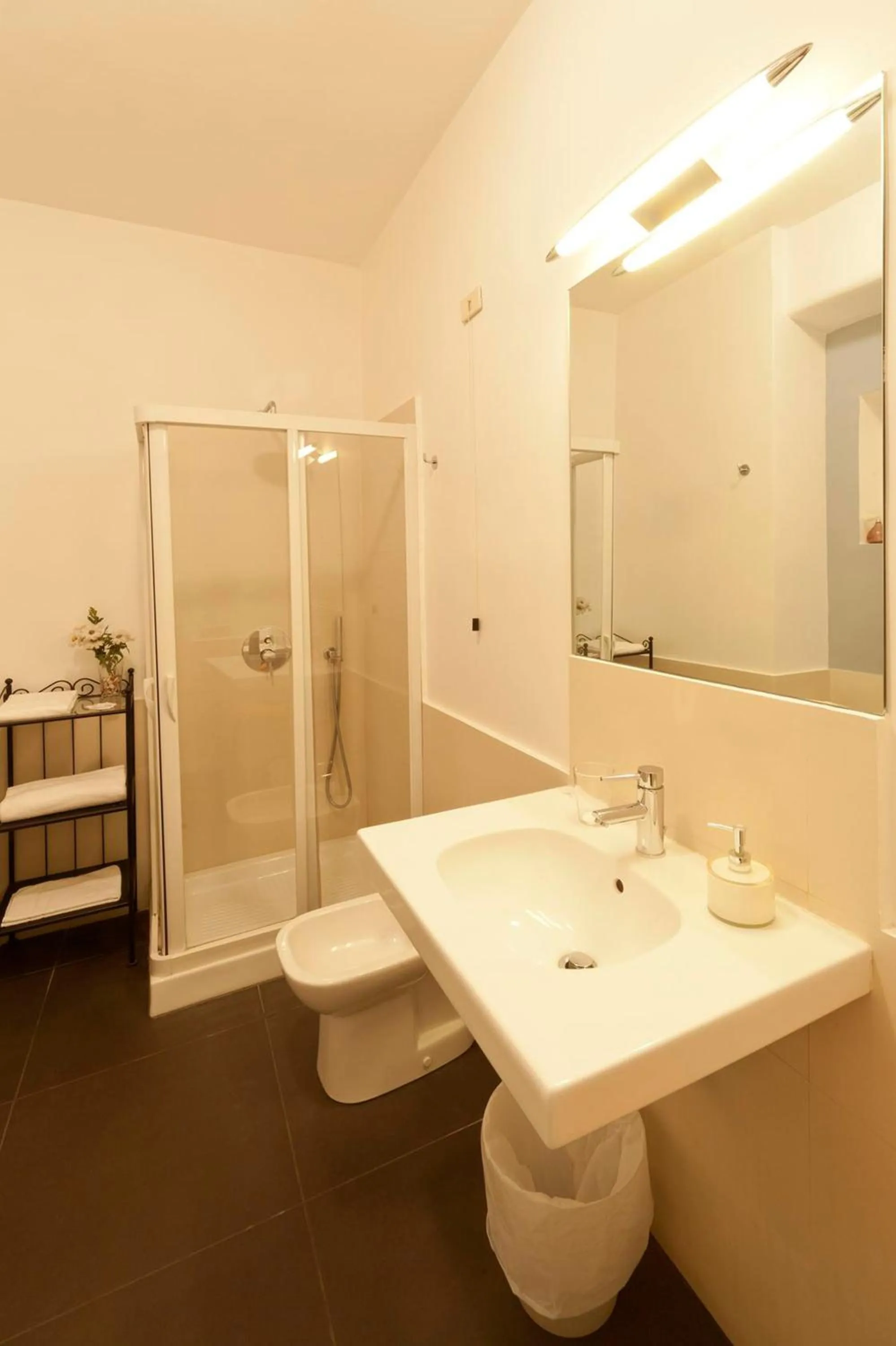 Shower in B&B Cappella Vecchia 11