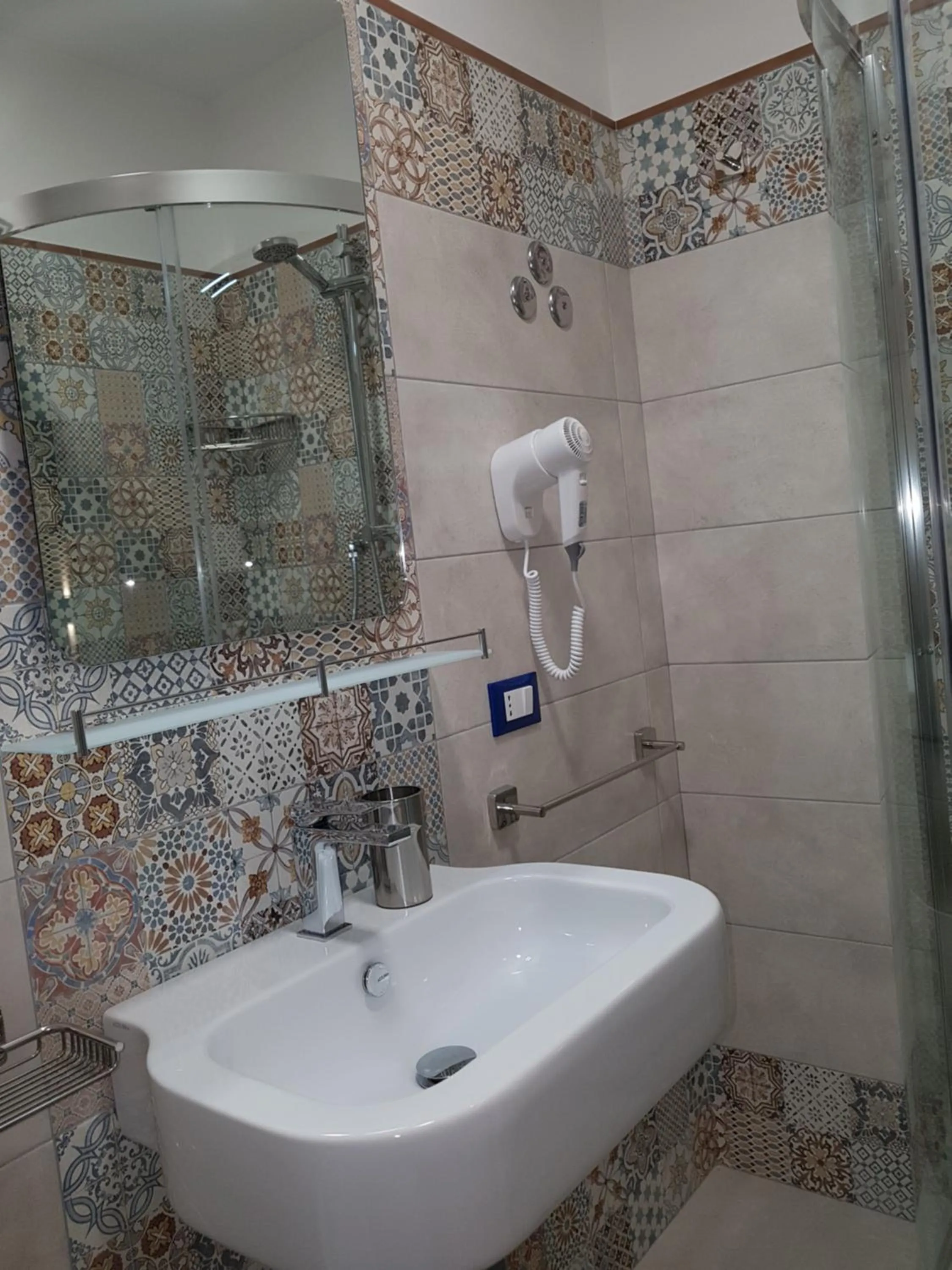 Bathroom in B&B Aloe Comfort Rooms