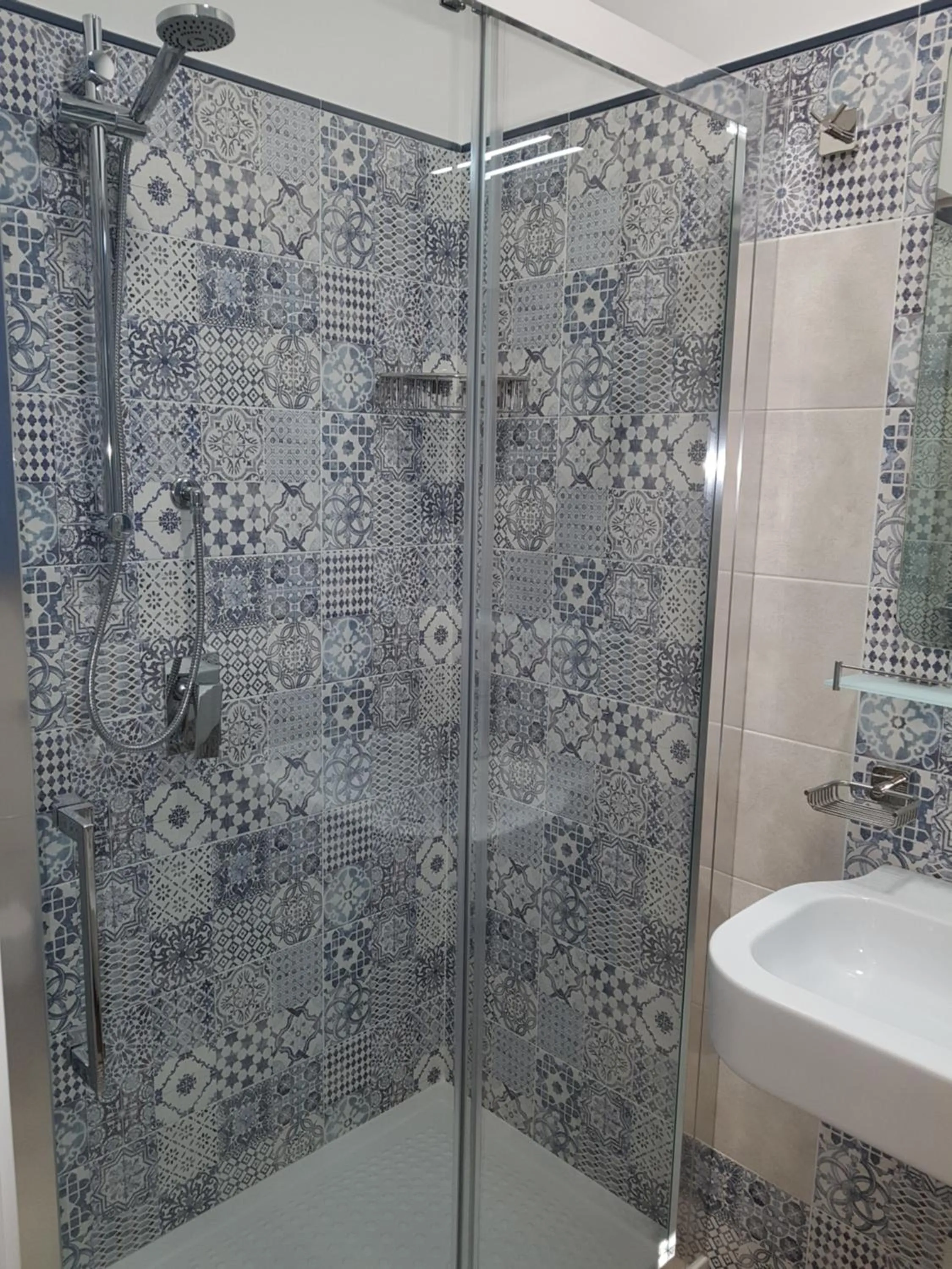 Bathroom in B&B Aloe Comfort Rooms