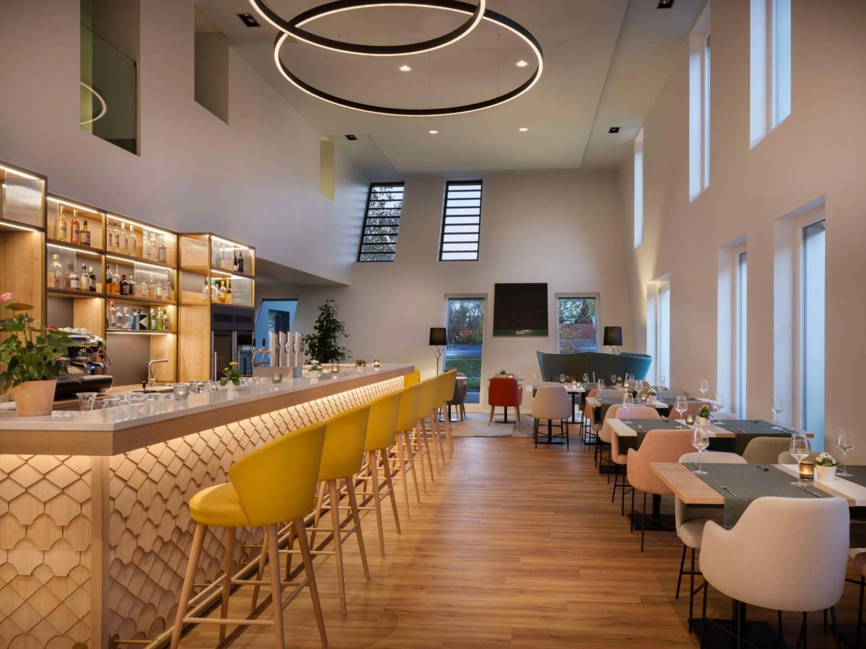 Lounge or bar in Hilton Garden Inn Innsbruck Tivoli