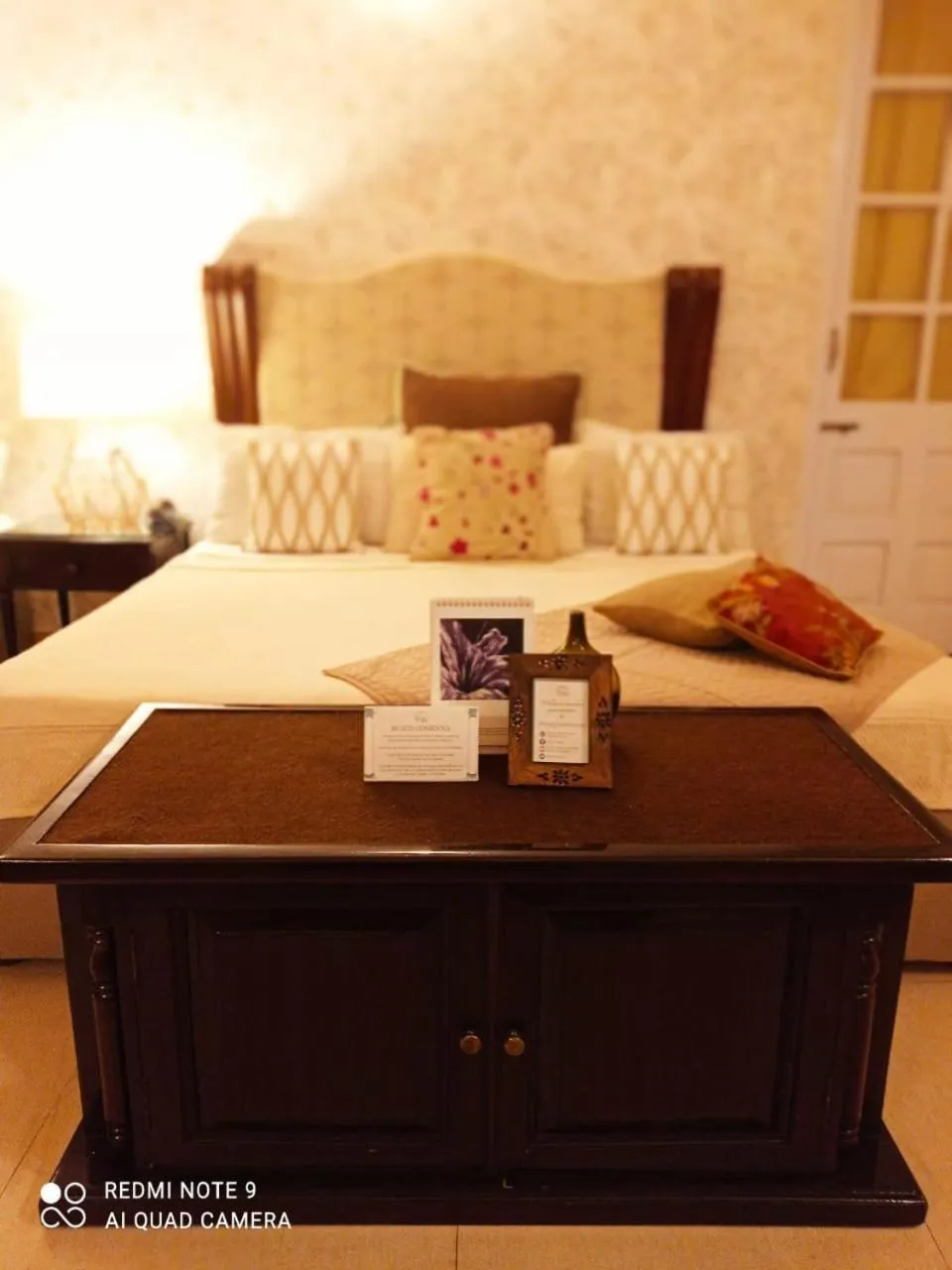 Bedroom, Bed in Ranjit's Svaasa Amritsar