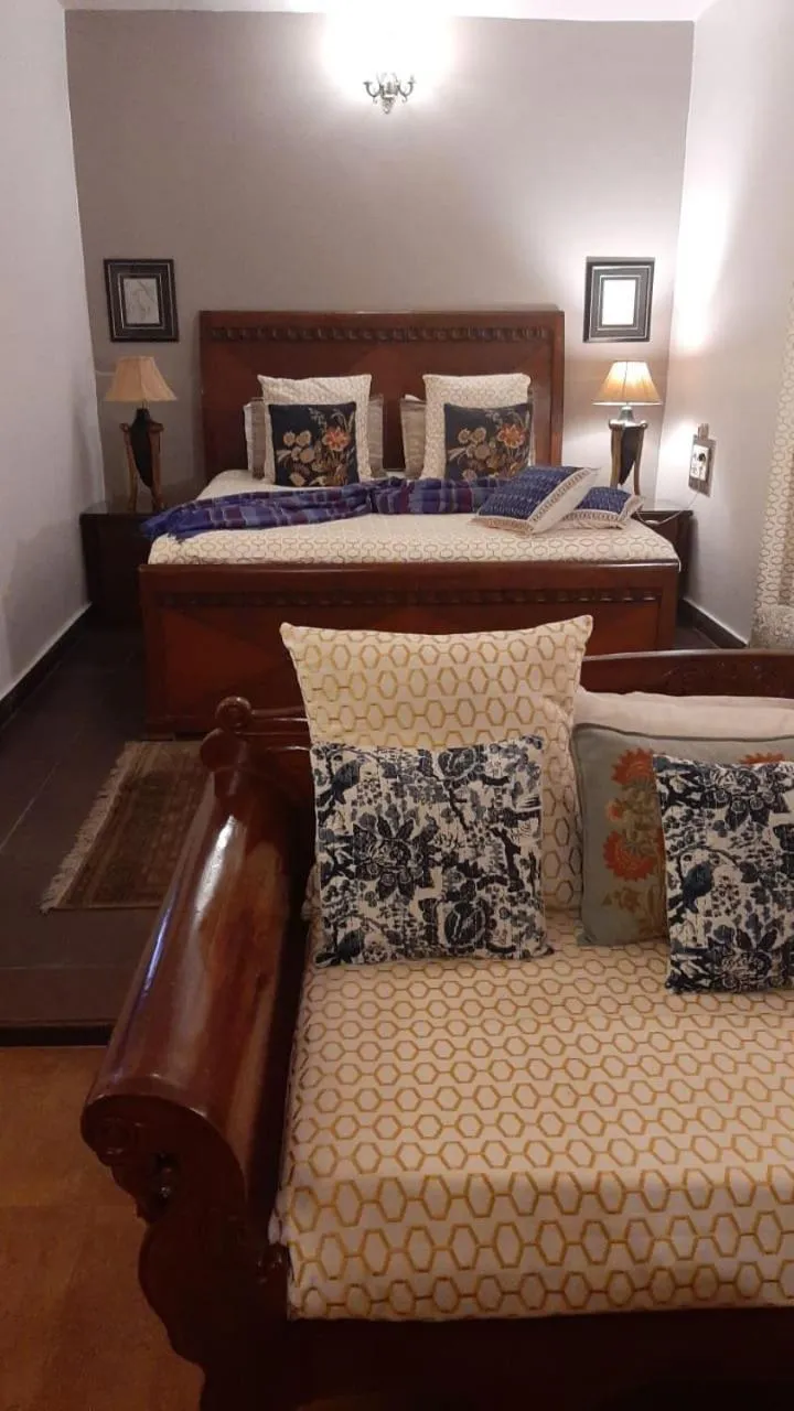 Bed in Ranjit's Svaasa Amritsar