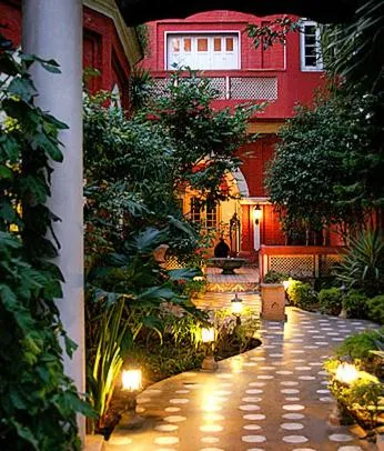 Facade/entrance in Ranjit's Svaasa Amritsar