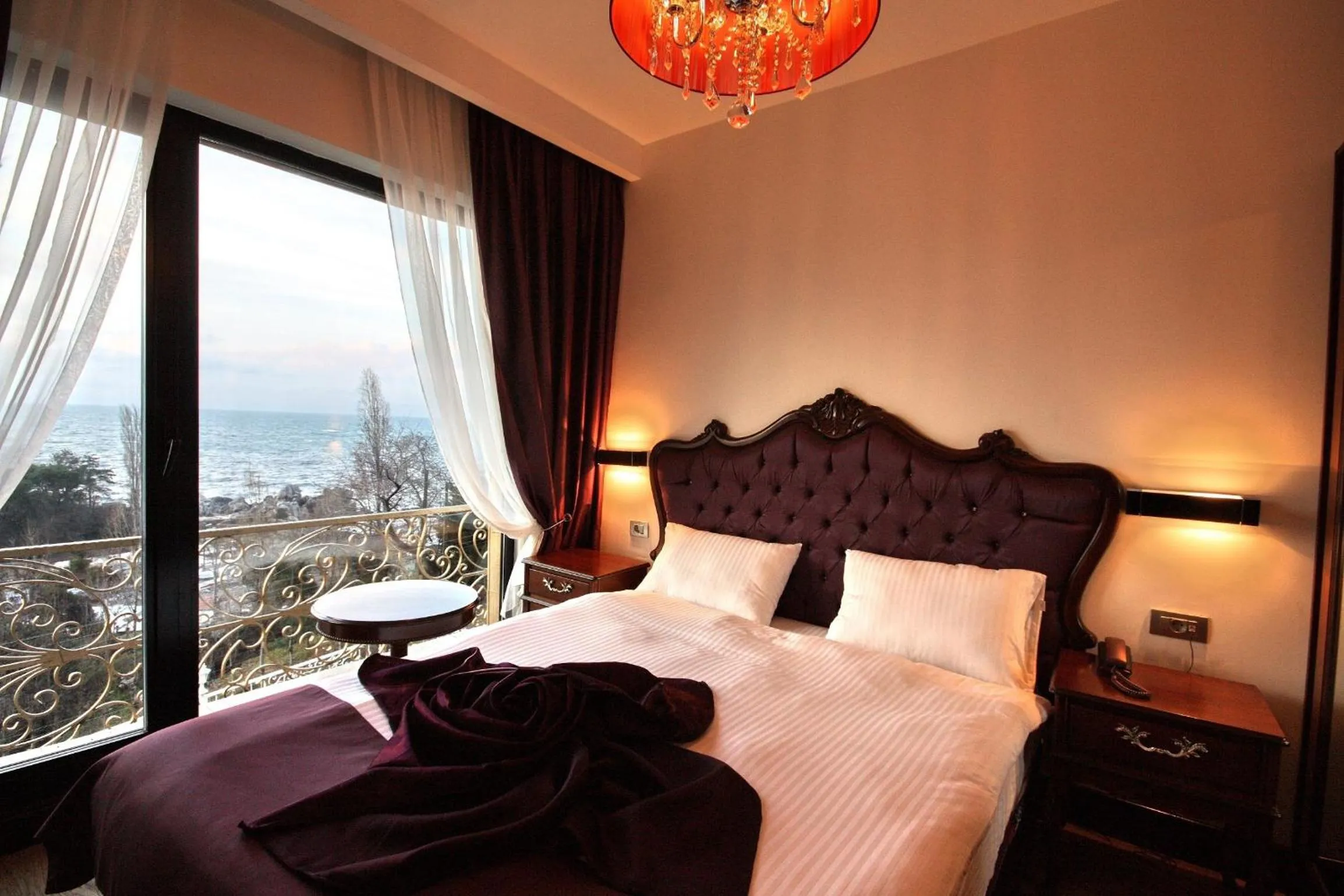 Bedroom, Bed in Bab-i Zer Hotel