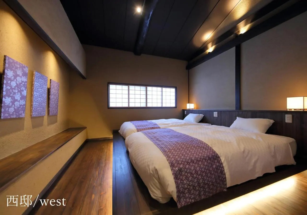 Bedroom, Bed in Houka