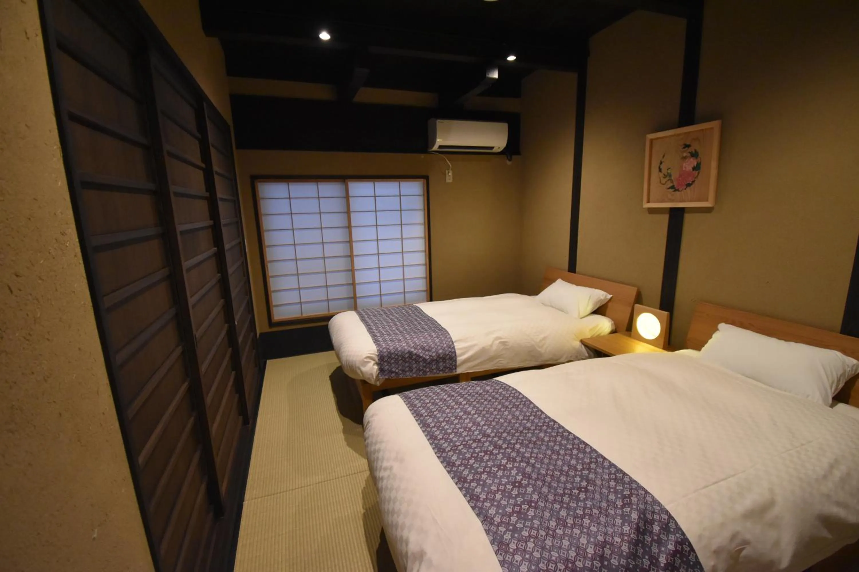 Bedroom, Bed in Houka