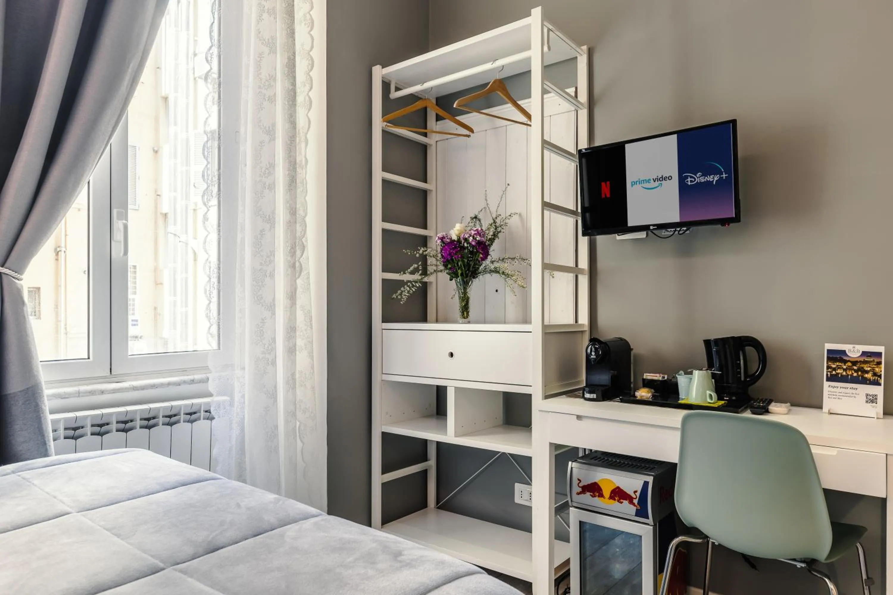 Bedroom, Bed in Bed And Best