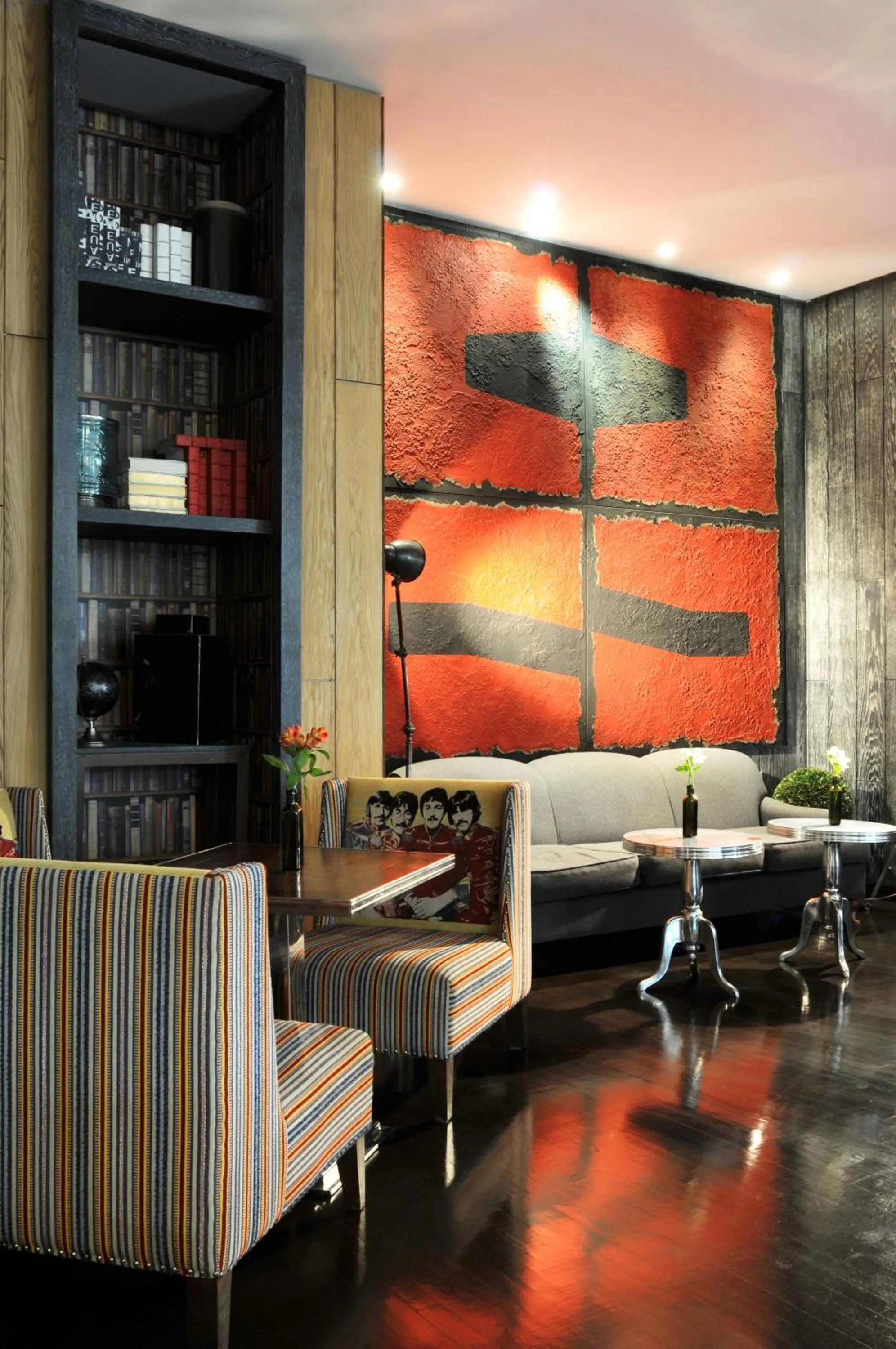 Lobby or reception in Radisson Ciudad Empresarial Santiago