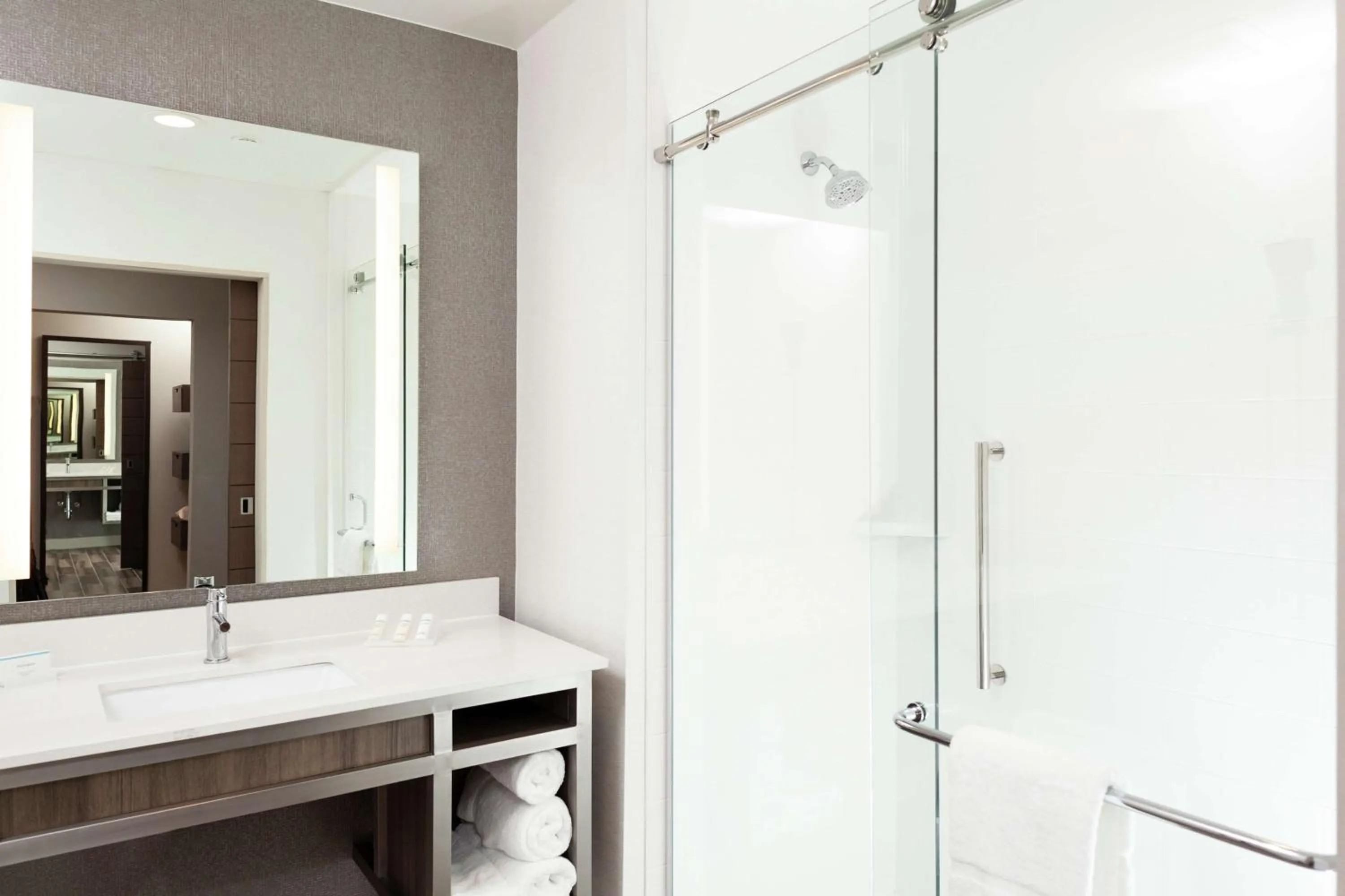 Bathroom in Hilton Garden Inn Waco