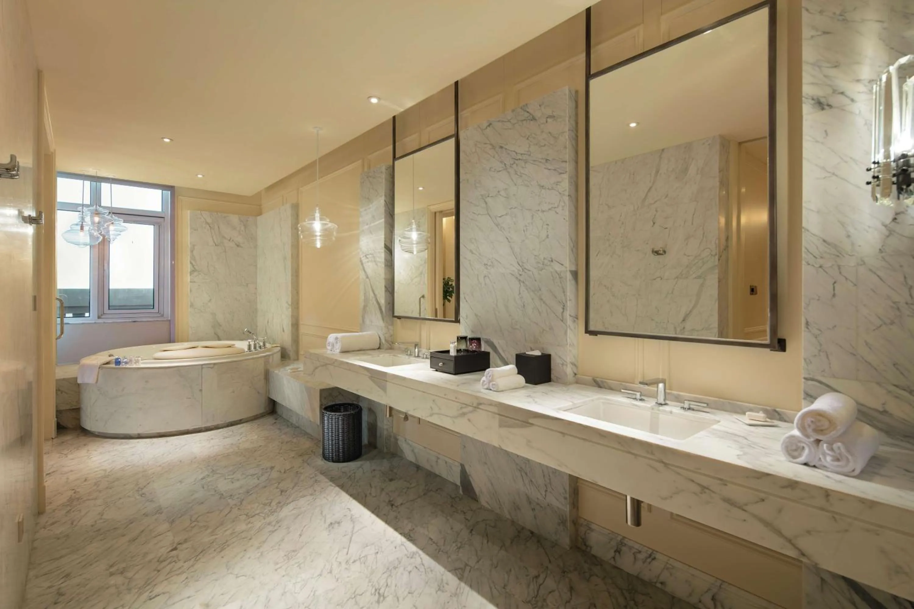 Bathroom in Hilton Dalian Golden Pebble Beach Resort