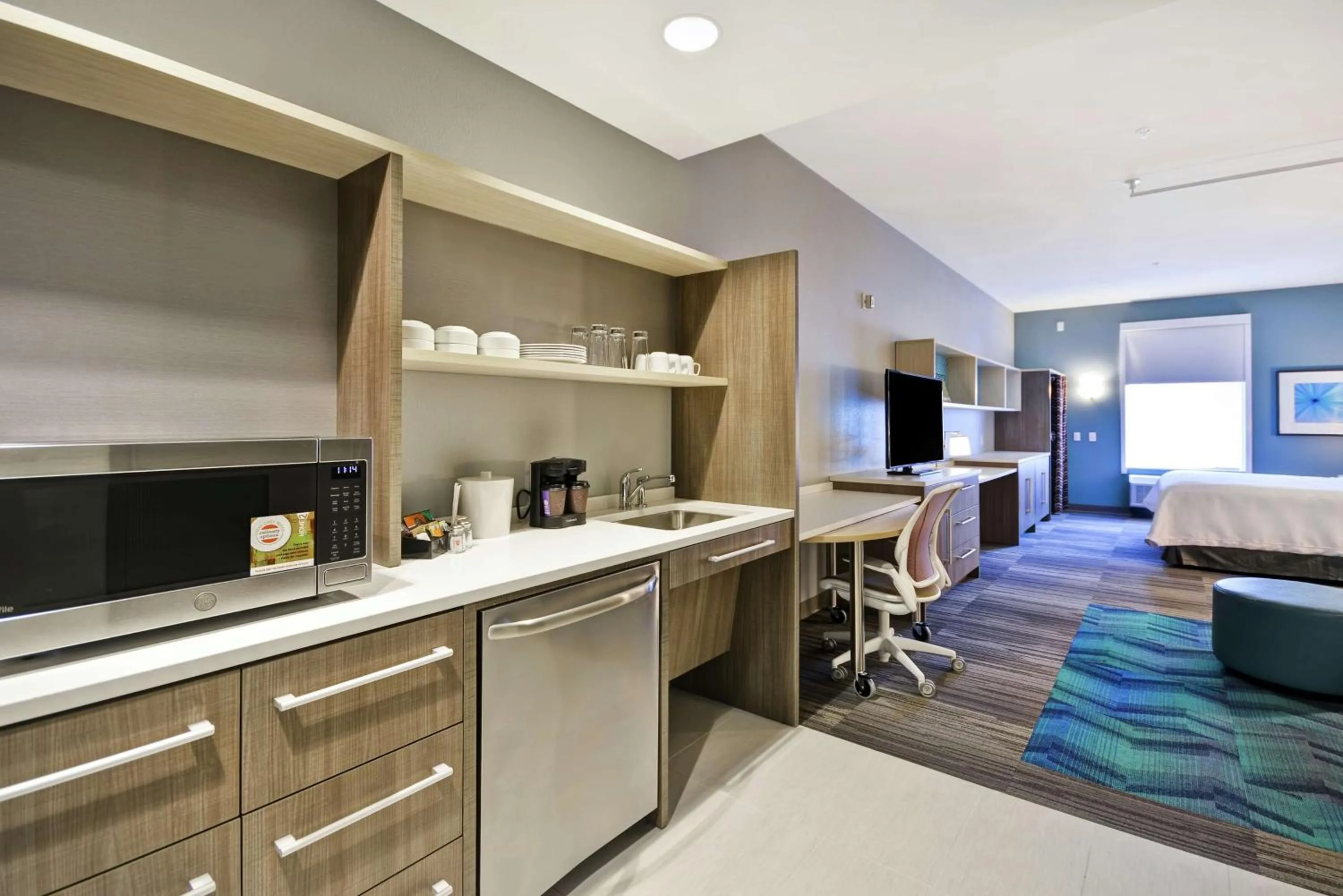 Bedroom in Home2 Suites by Hilton Queensbury Lake George