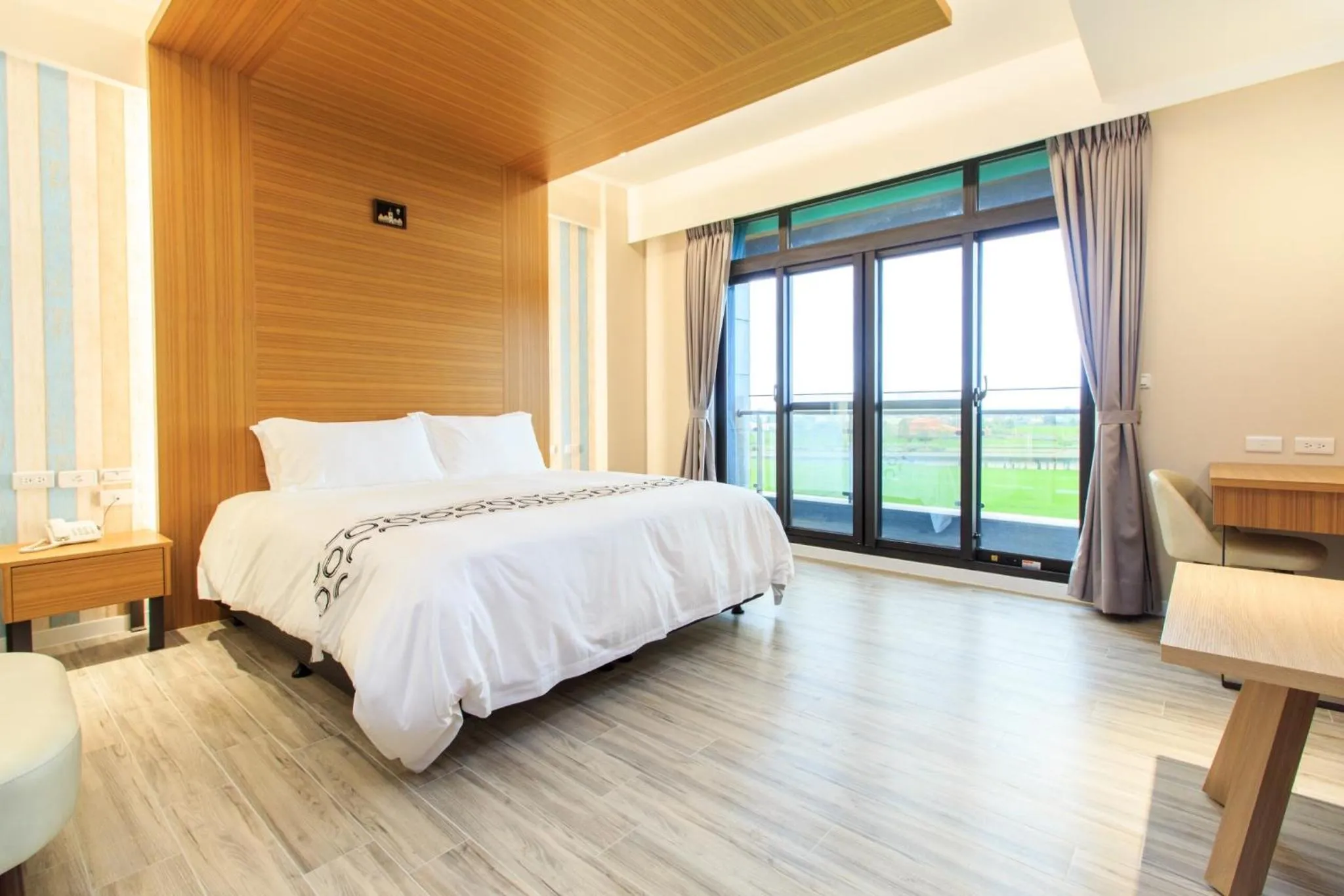 Bed in Urban Oasis Inn