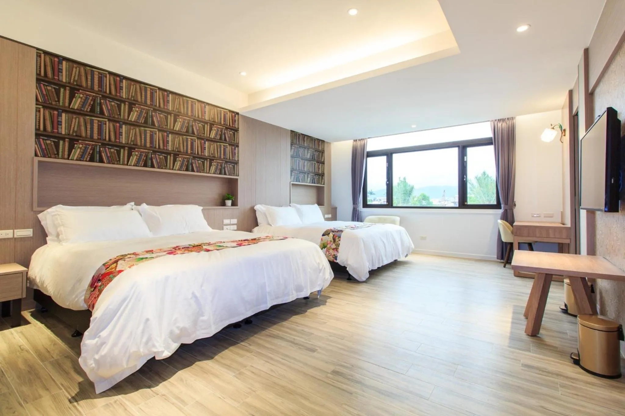 Bed in Urban Oasis Inn