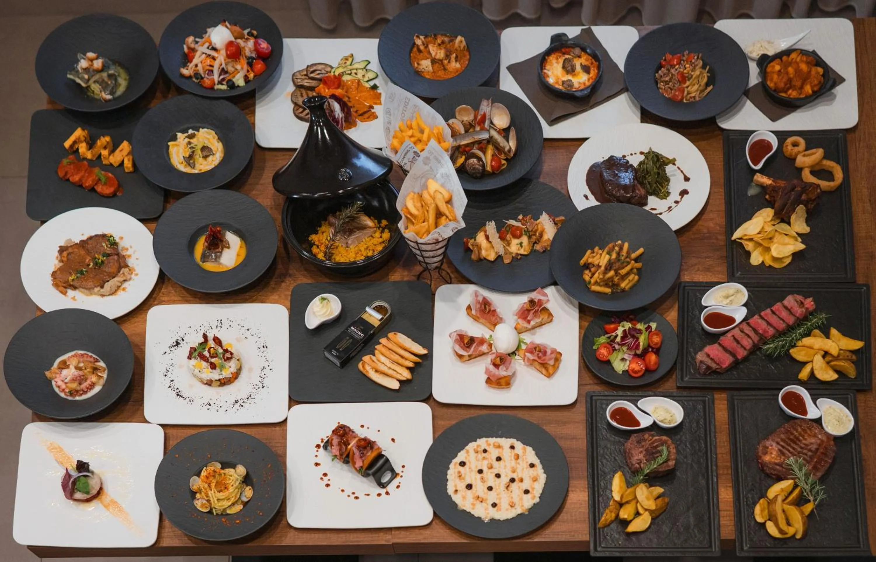 Food and drinks in Bhotel