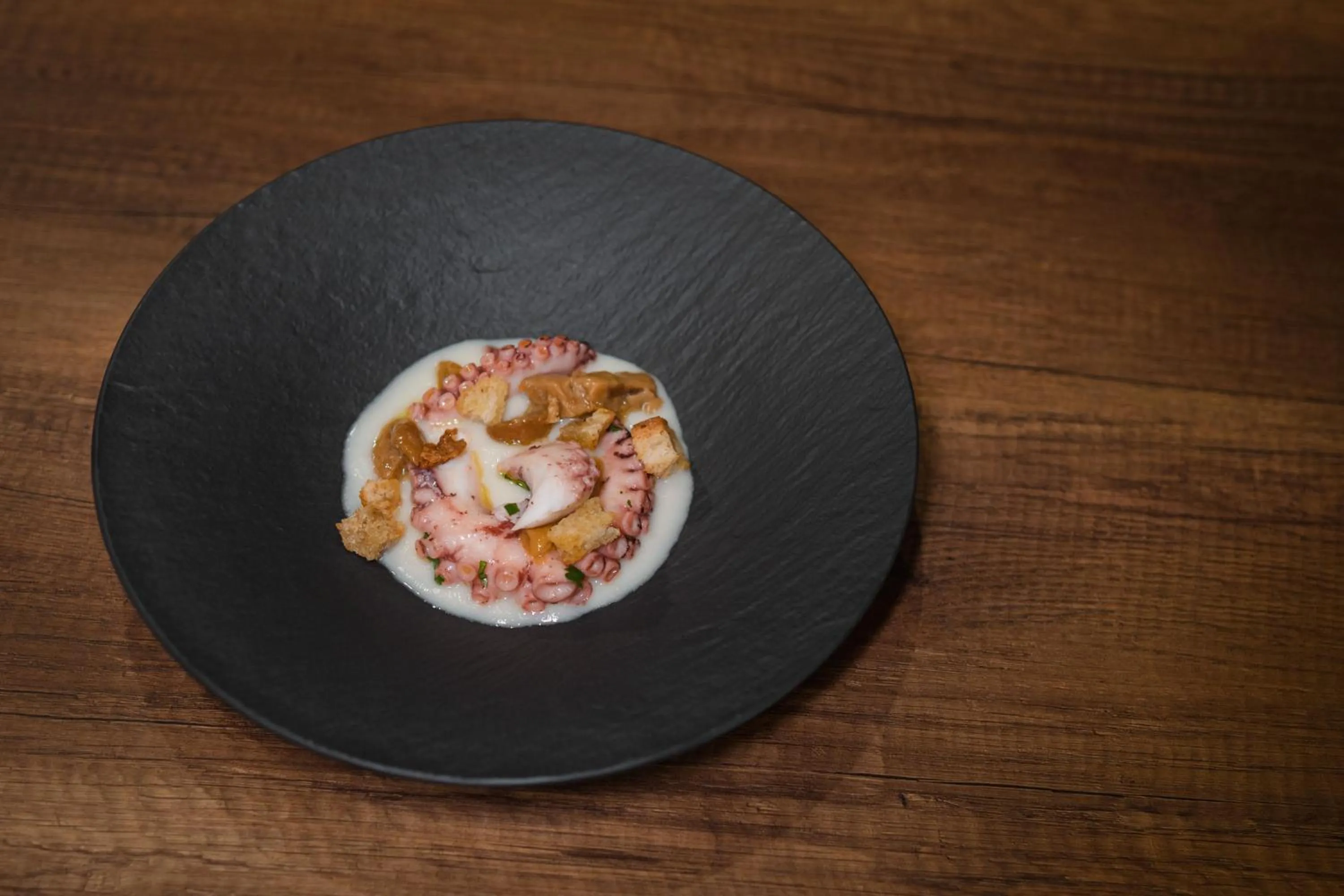 Food and drinks in Bhotel