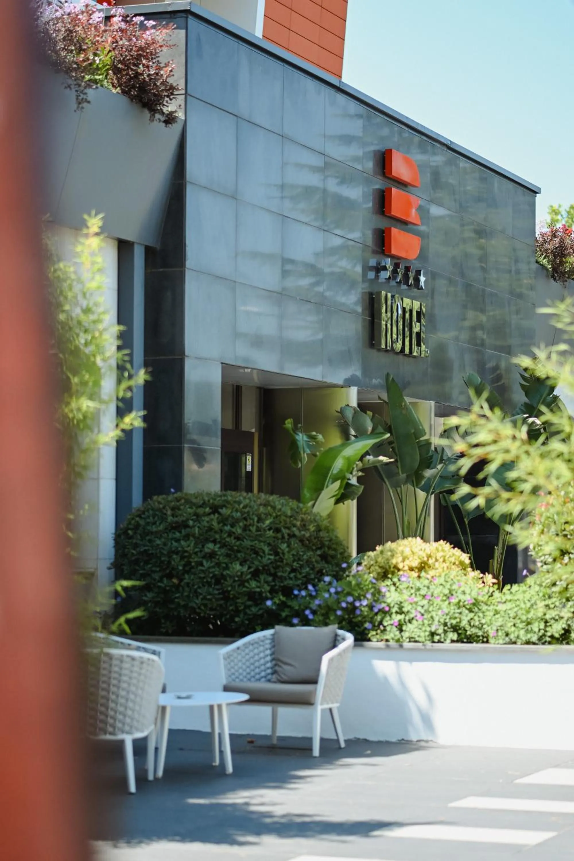 Property building in Bhotel