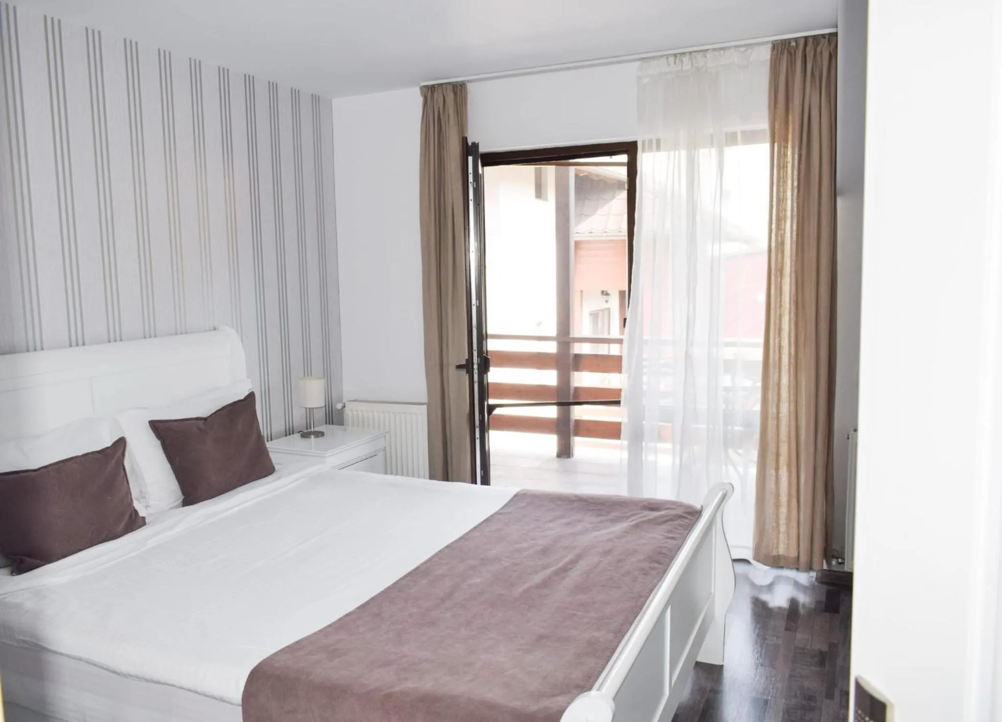 Bed in Yael Luxury Apartments 2