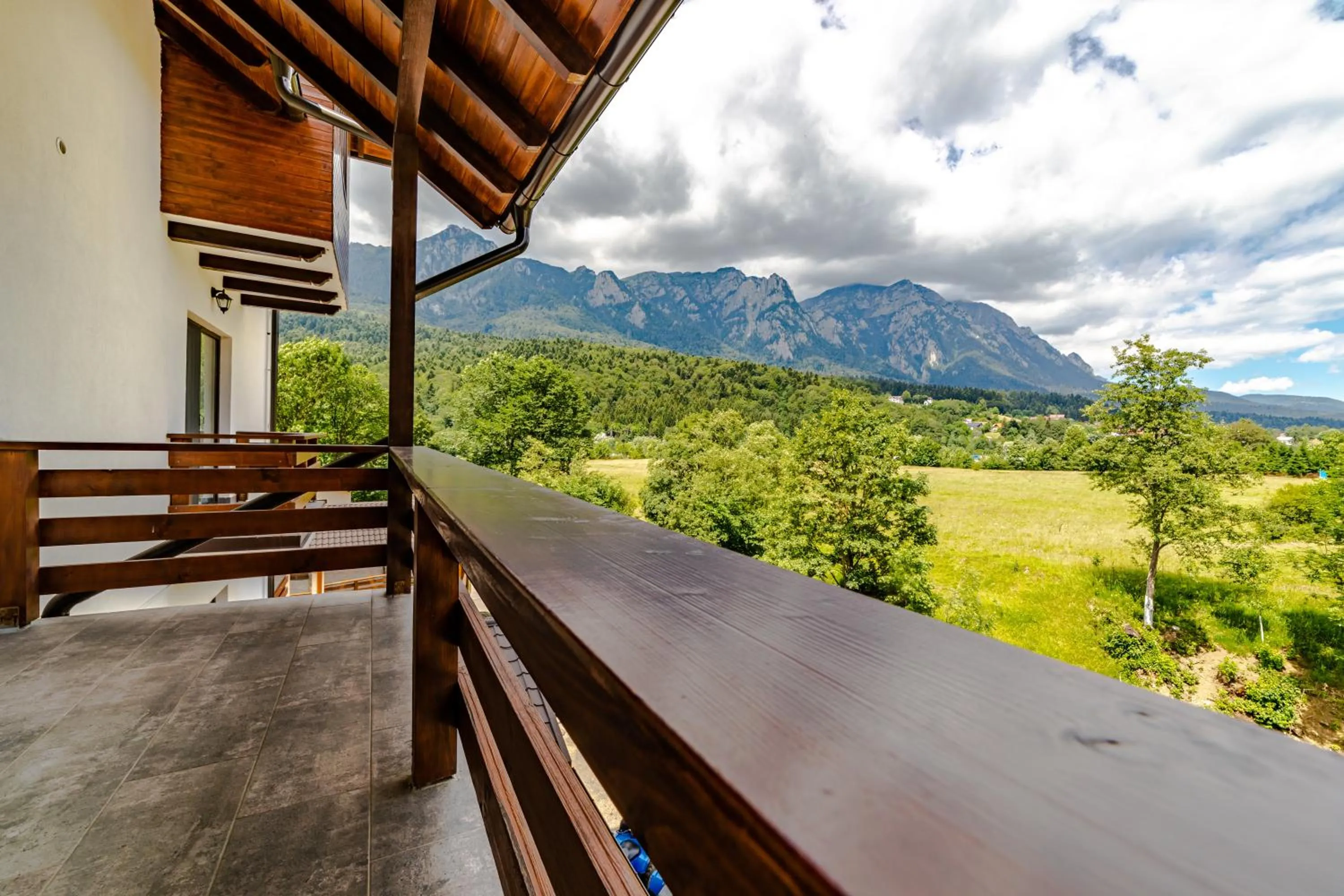 Mountain view in Yael Luxury Apartments 2