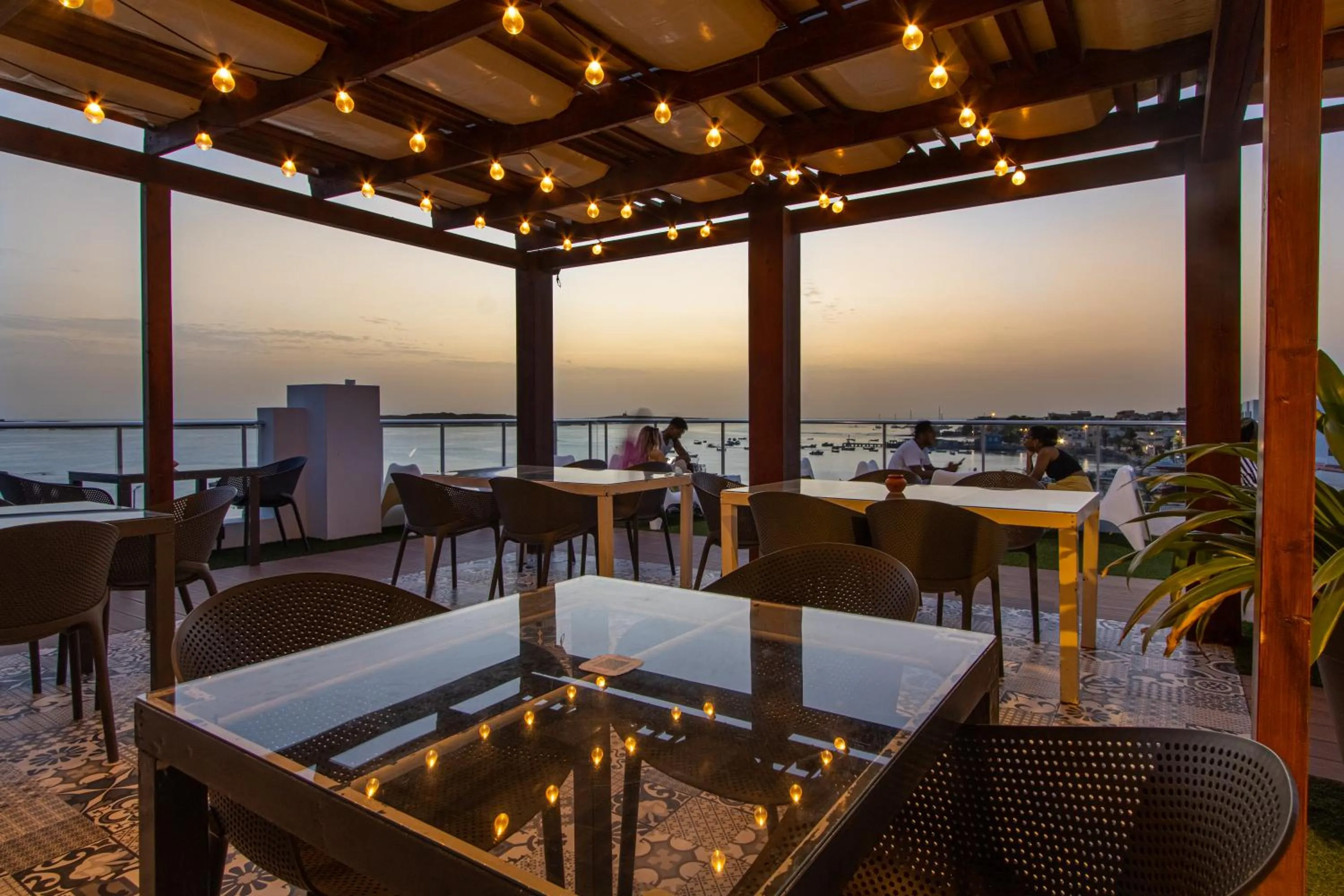 Restaurant/places to eat in Ouril Hotel Agueda