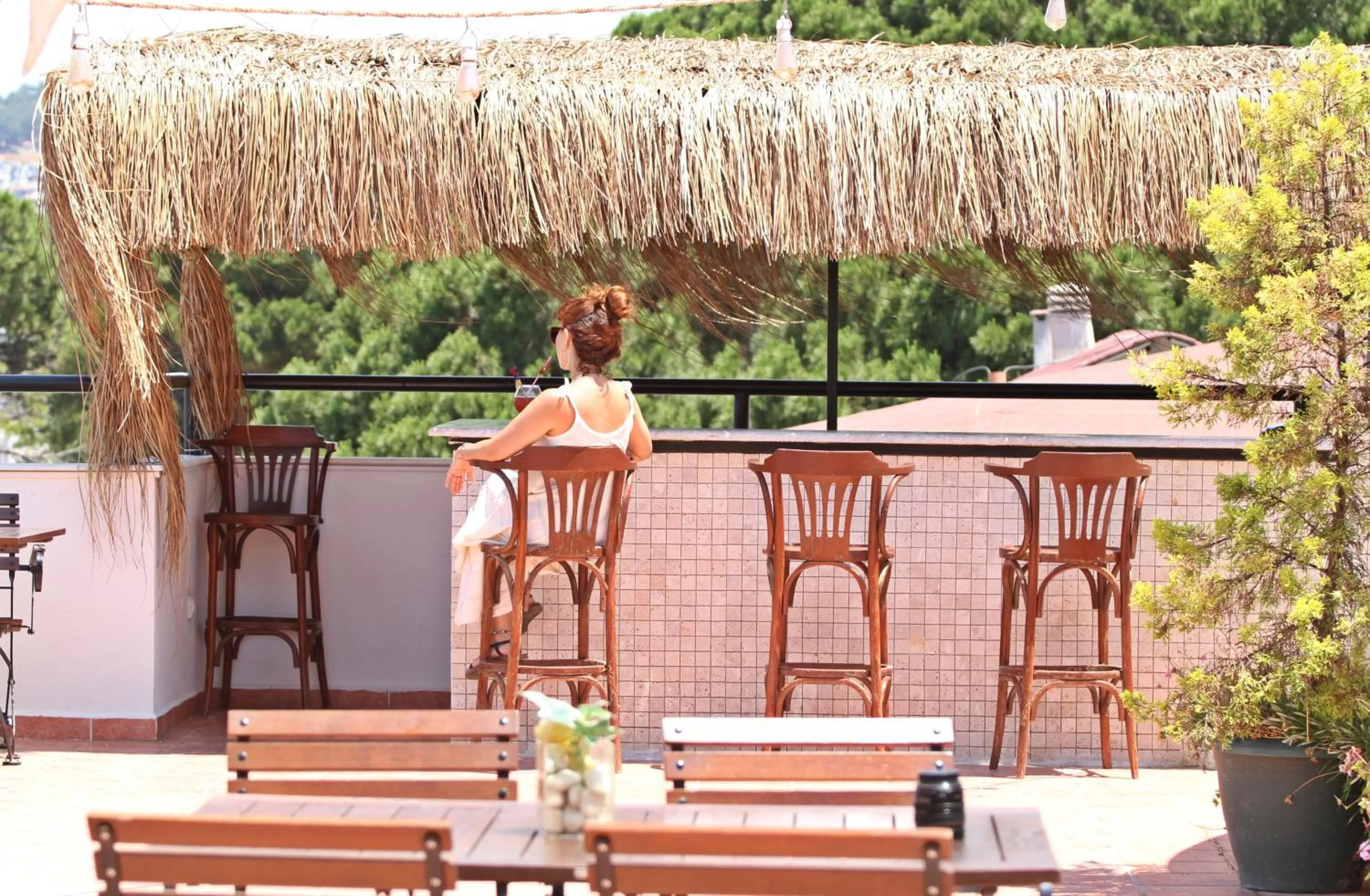 Lounge or bar in Rosy Suites Hotel