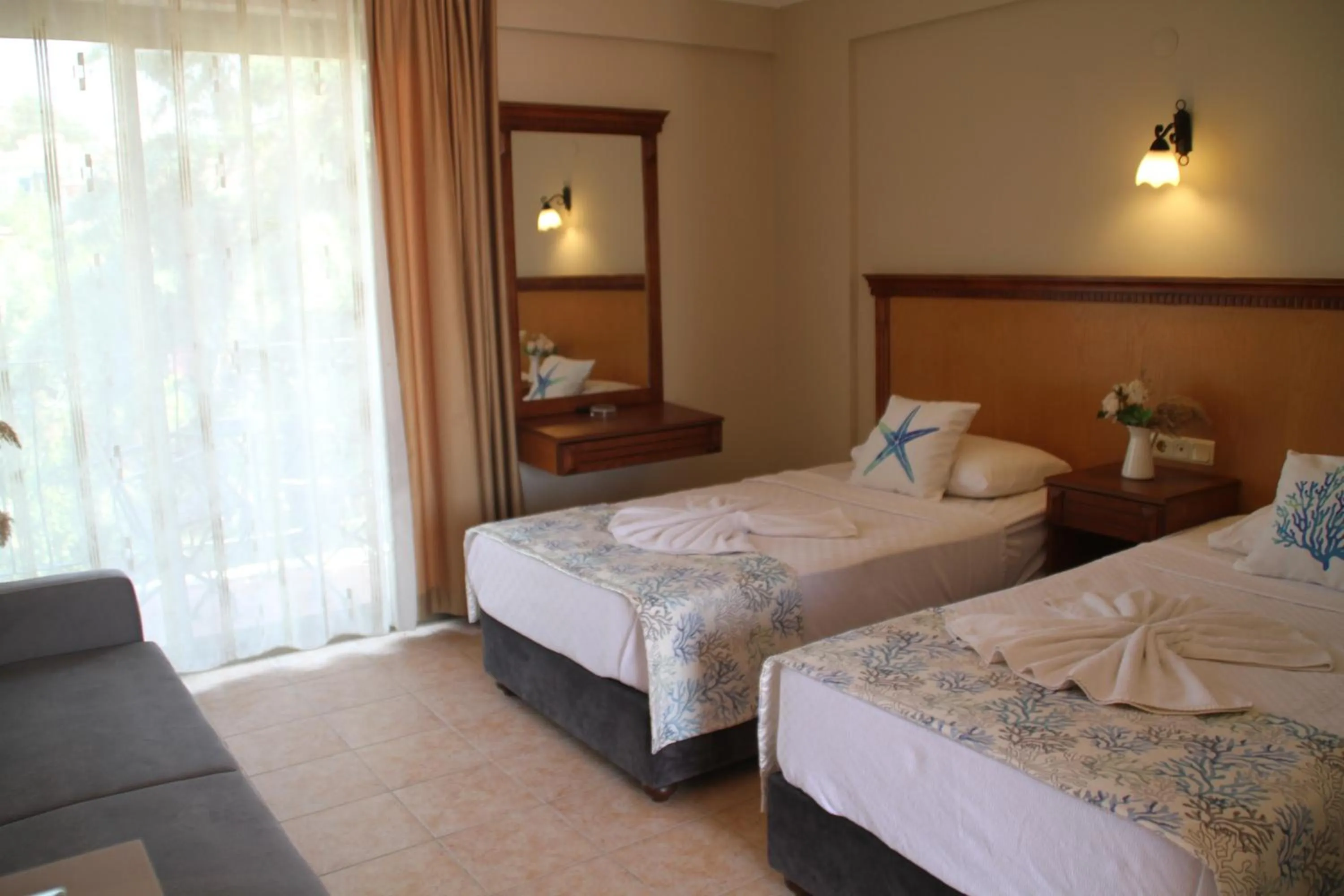 Massage, Bed in Rosy Suites Hotel