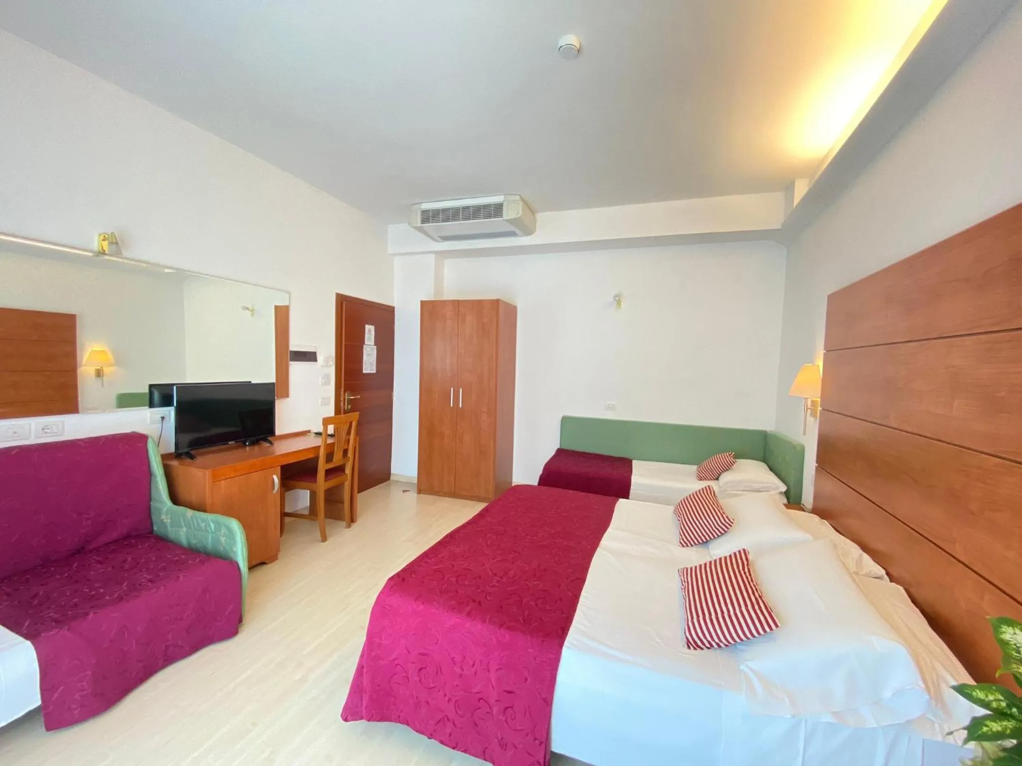 Photo of the whole room, Bed in Hotel Villa del Parco