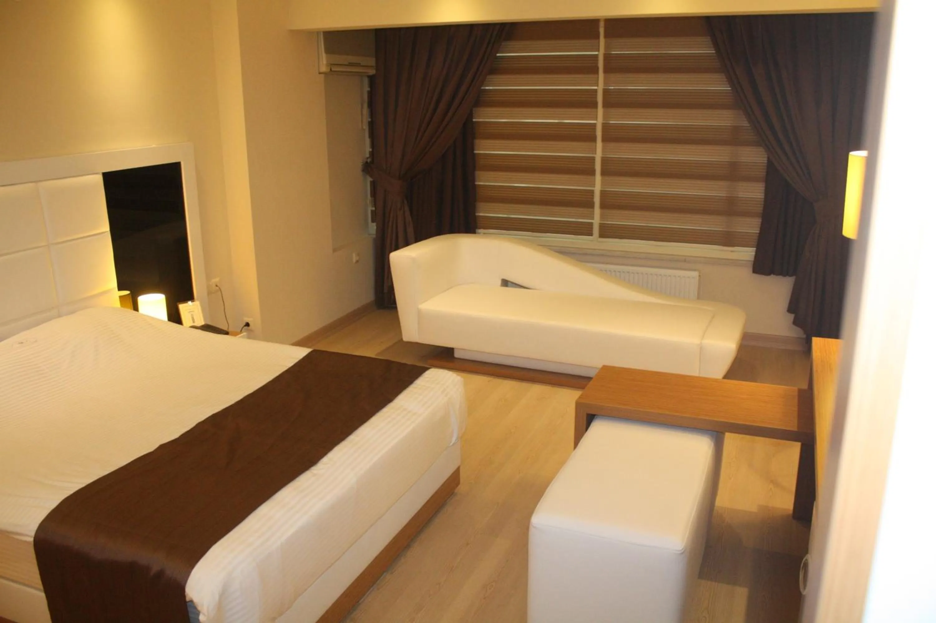 Bedroom, Bed in Samsun Airport Resort Hotel